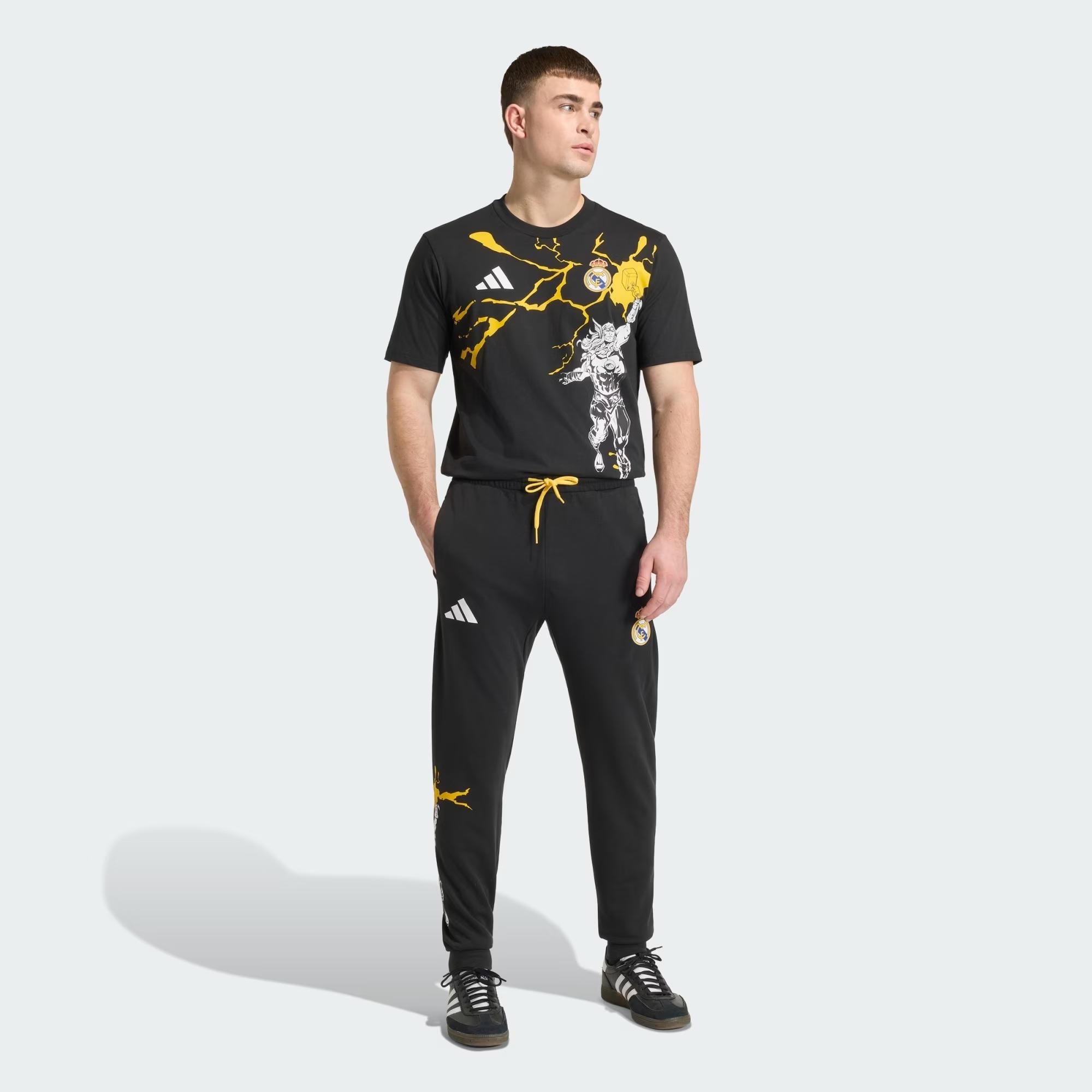 adidas Real Madrid Avengers Erkek Tişört