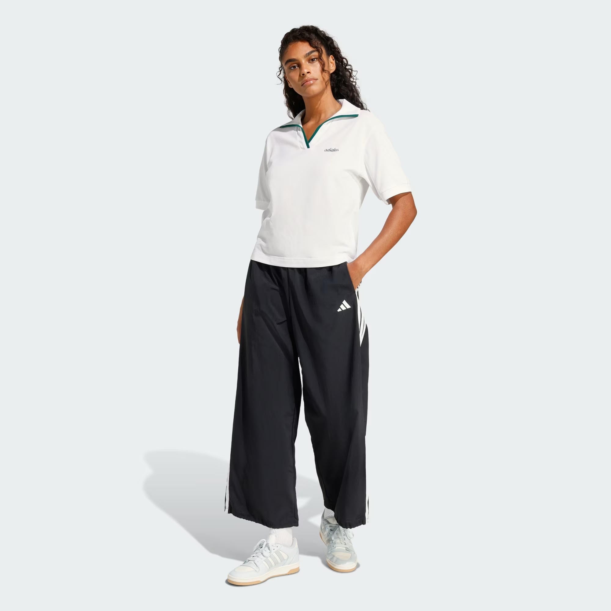adidas Seasonal Essentials Colorpop Polo Kadın Tişört