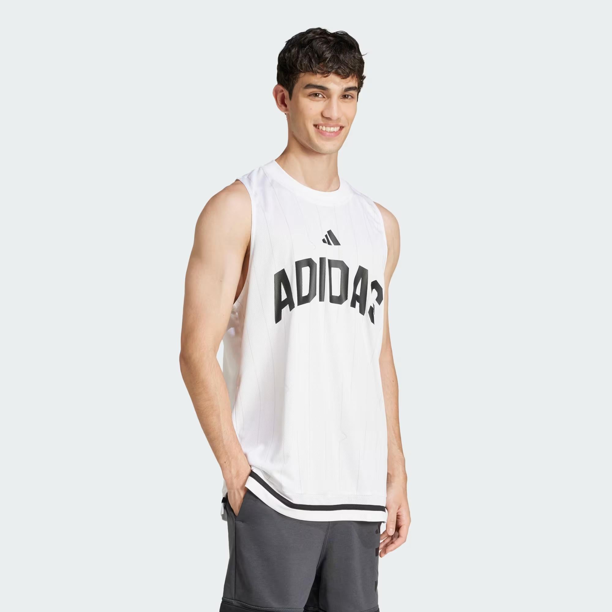 adidas Seasonal Essentials Erkek Atlet