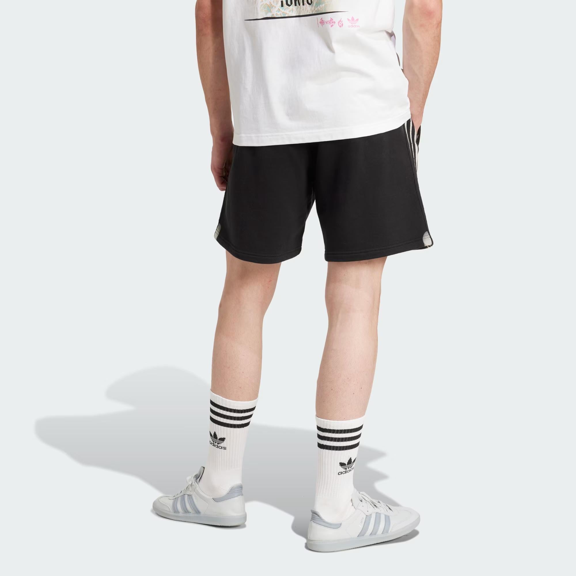 adidas Skeleton Graphic Erkek Şort