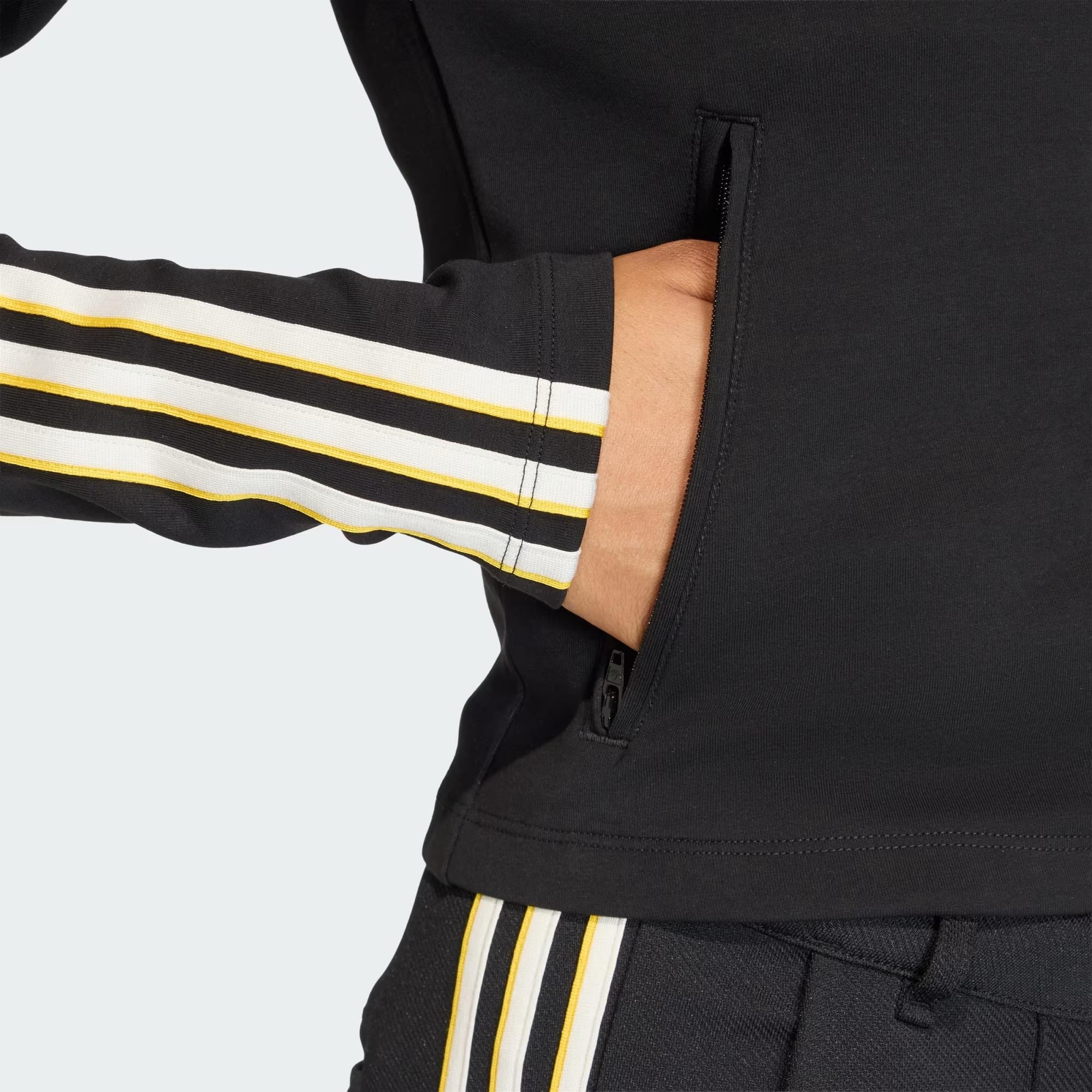 adidas Slim Fitted Firebird Kadın Sweatshirt