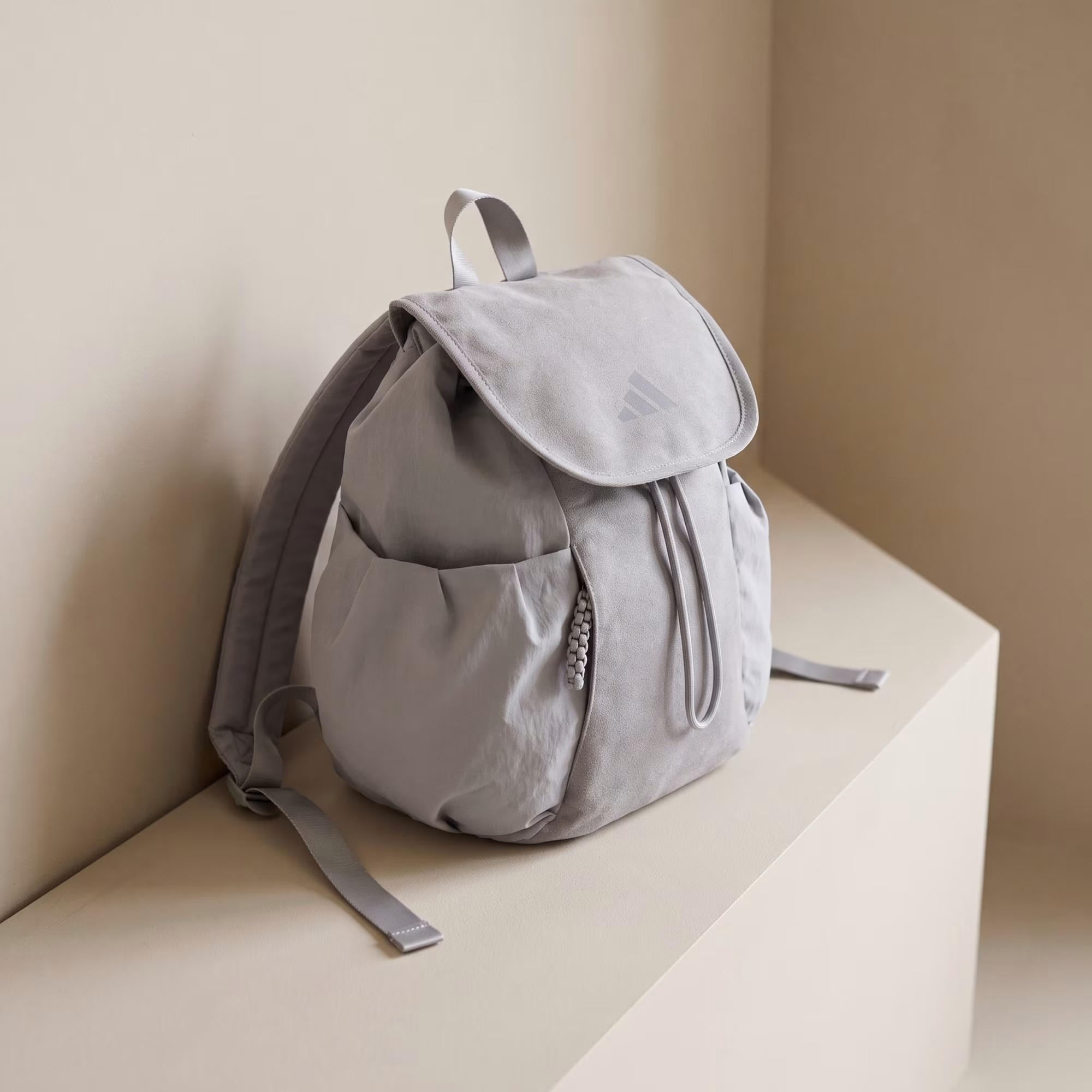 adidas Soft Lux Flap Sırt Çantası