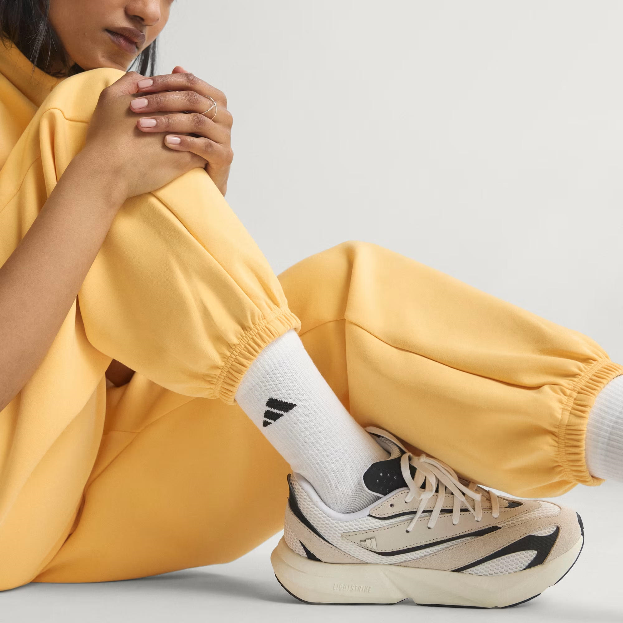 adidas Soft Lux Kadın Eşofman Altı