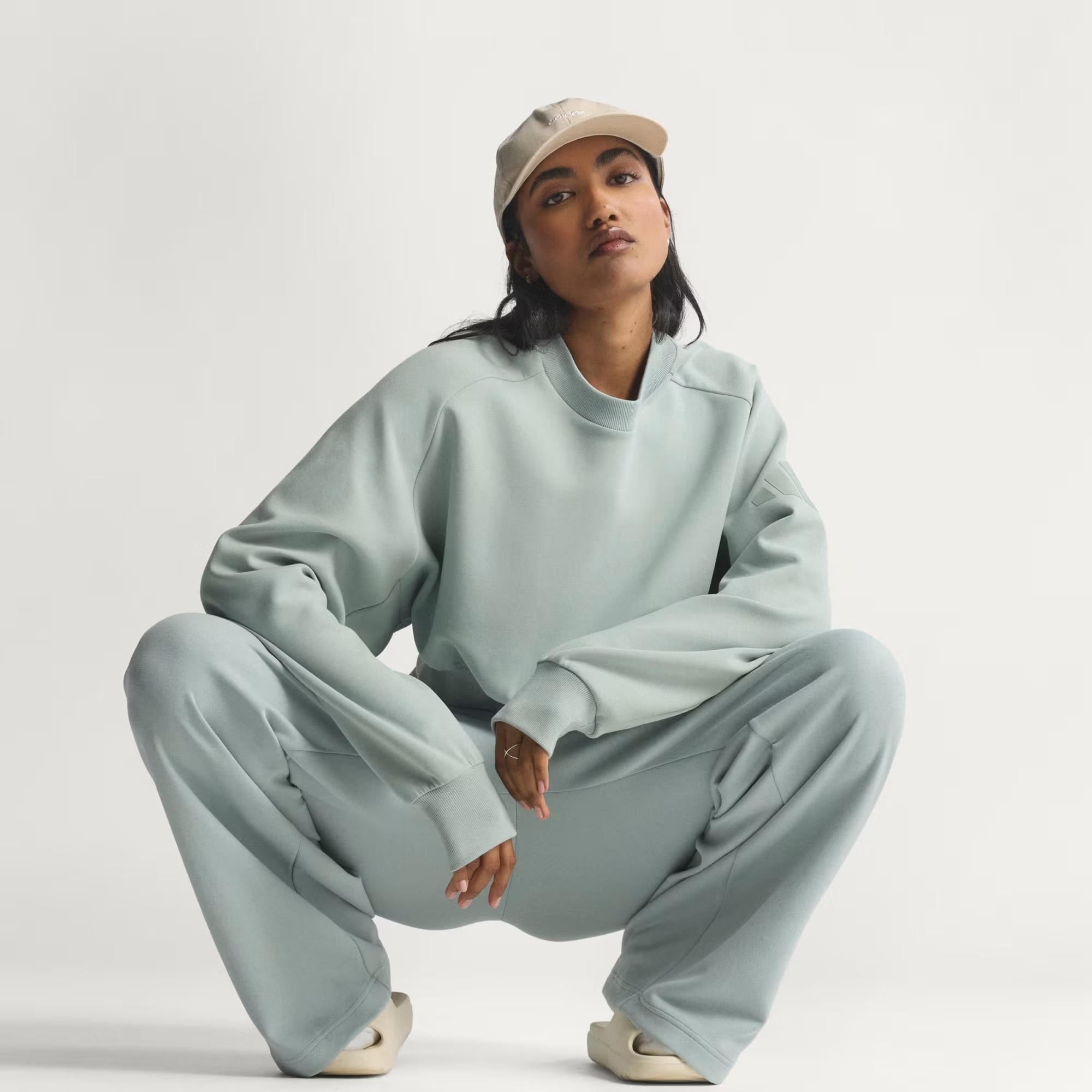 adidas Soft Lux Straight Kadın Eşofman Altı