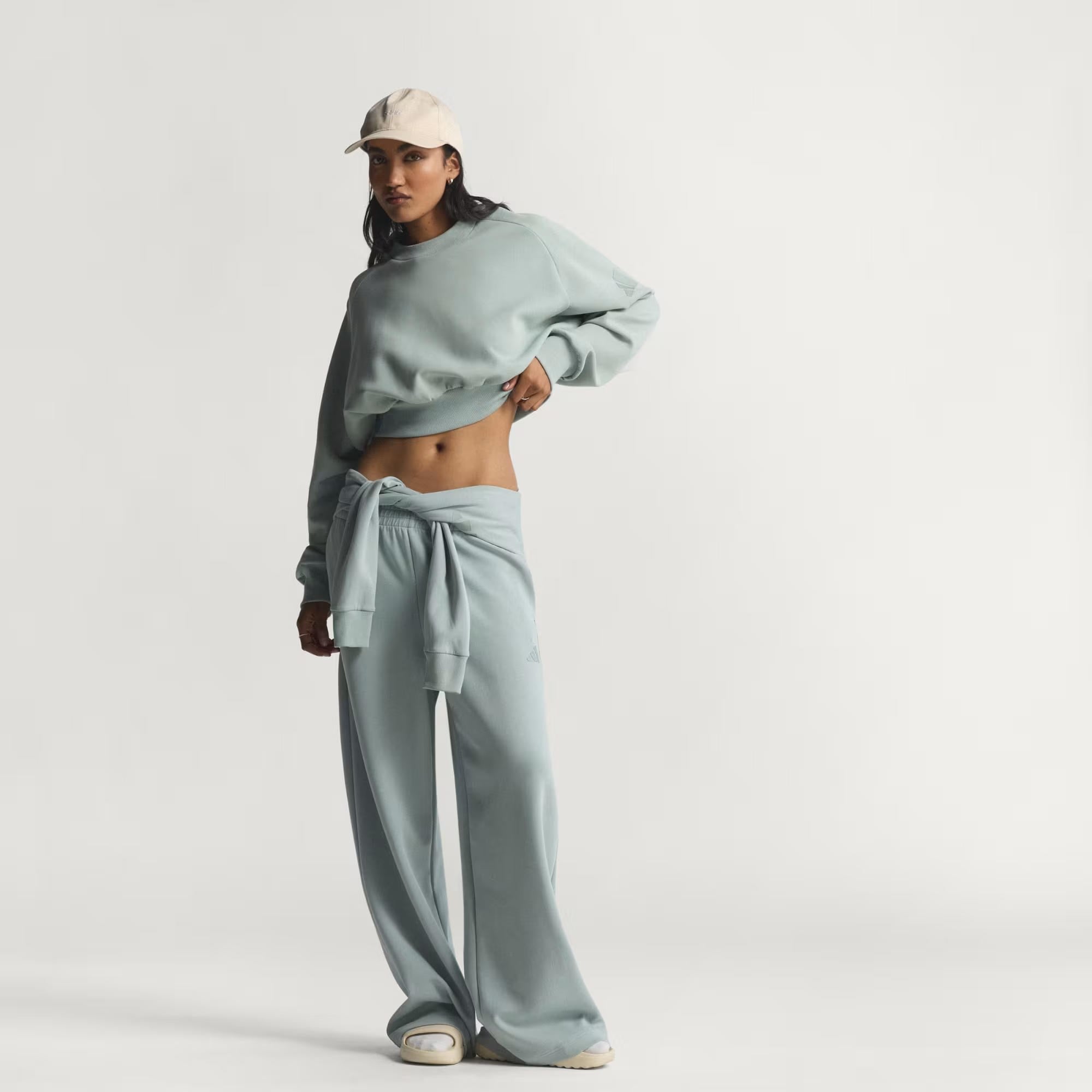 adidas Soft Lux Straight Kadın Eşofman Altı