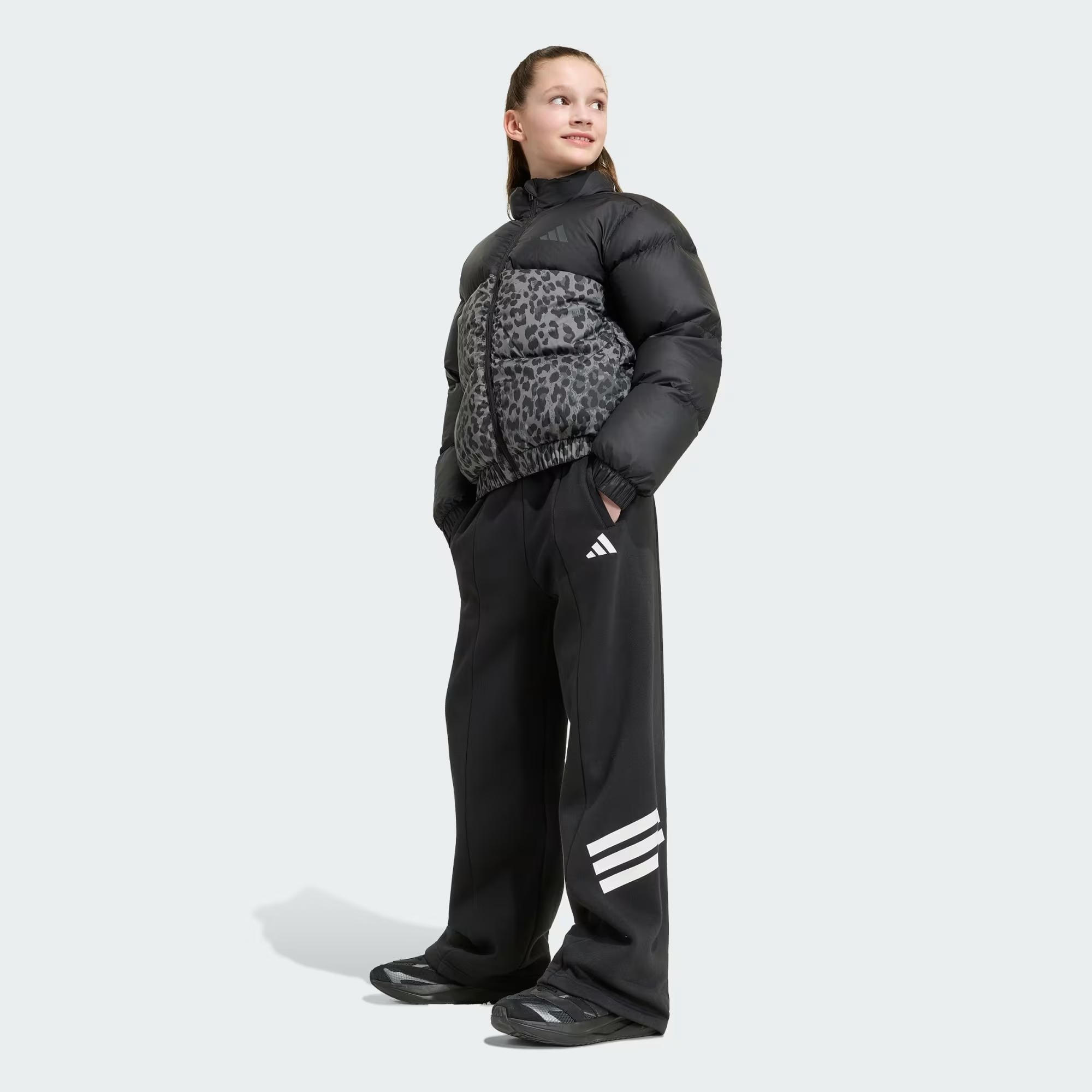 adidas Synthetic Down Allover Print Çocuk Mont