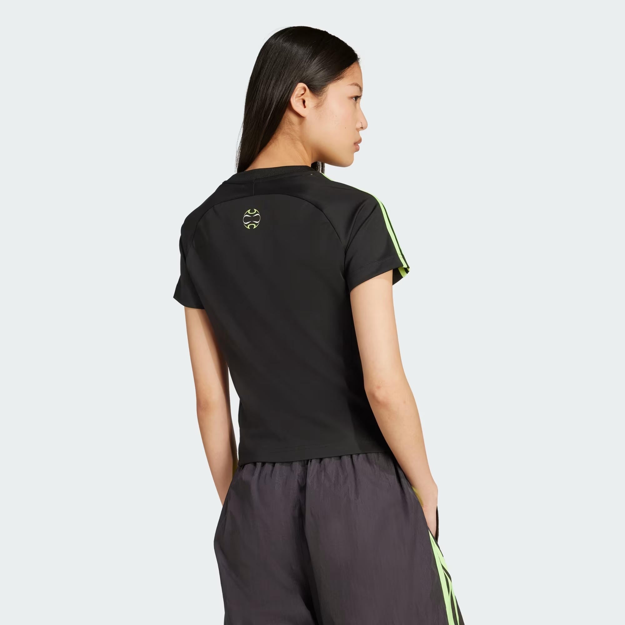 adidas Teamgeist Adicolor Slim Kadın Forma