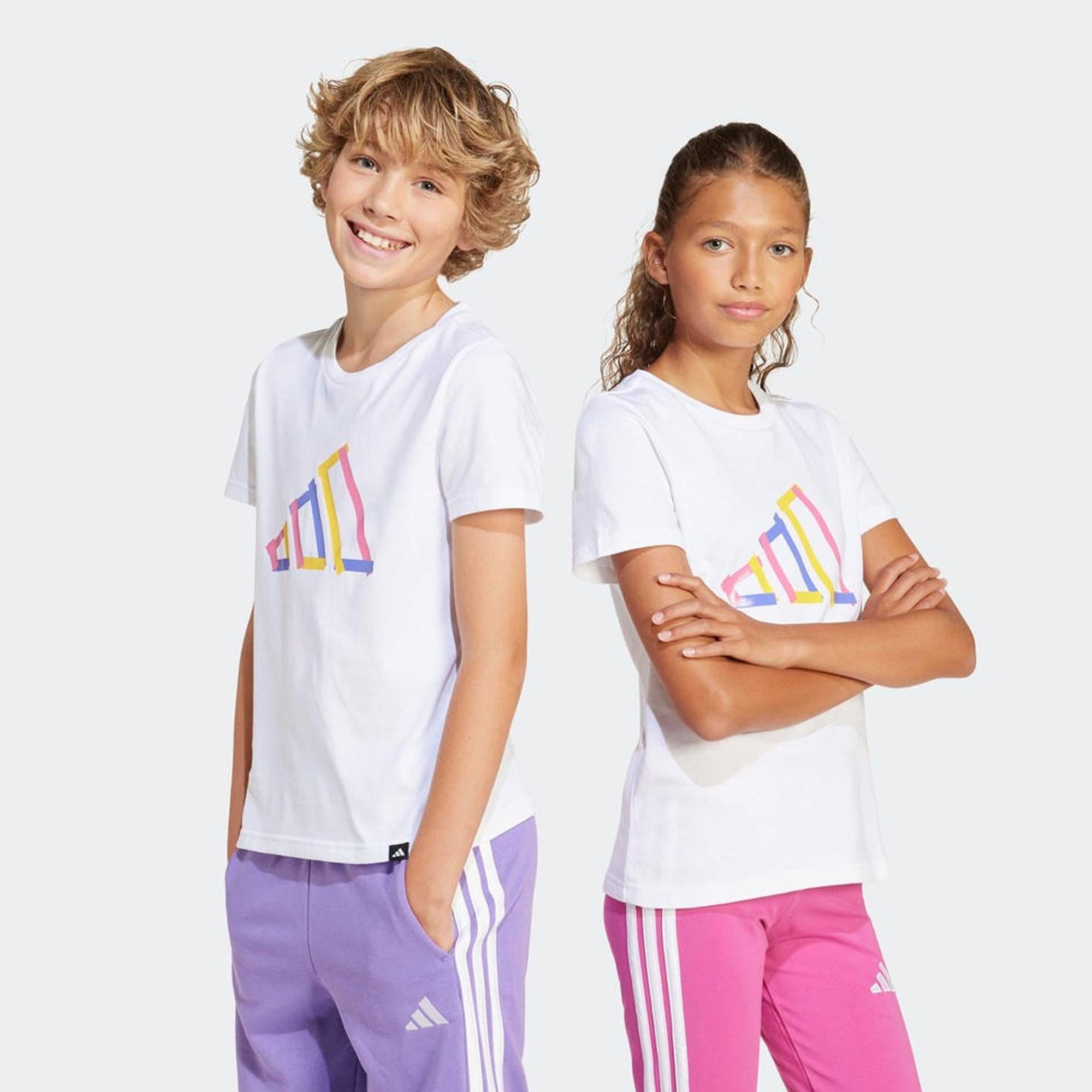 adidas Tech Logo Graphic Çocuk Tişört