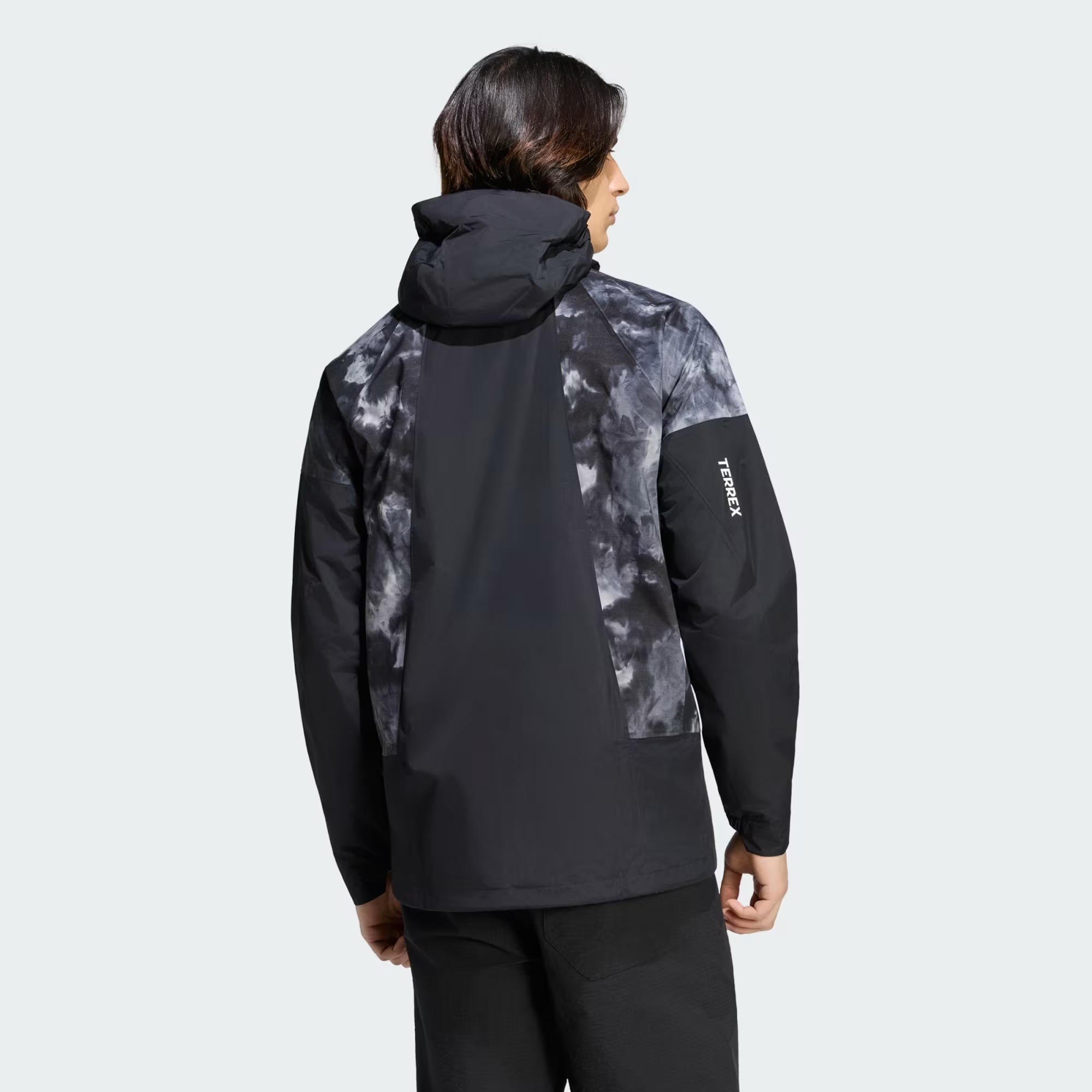 adidas Terrex Xperior 2.5 Layer Hybrid Primeknit Spray Dye Climaproof Erkek Rüzgarlık