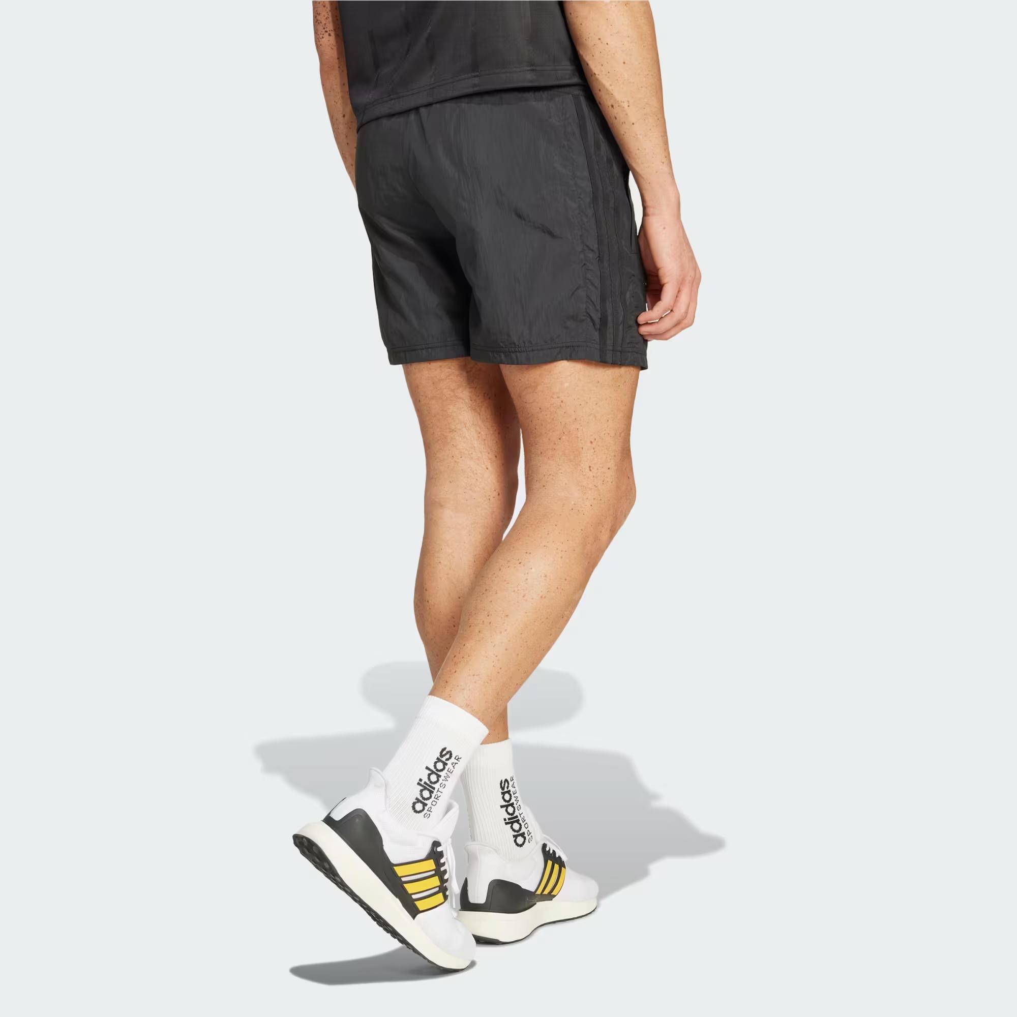adidas Tiro Lightweight Woven Erkek Şort