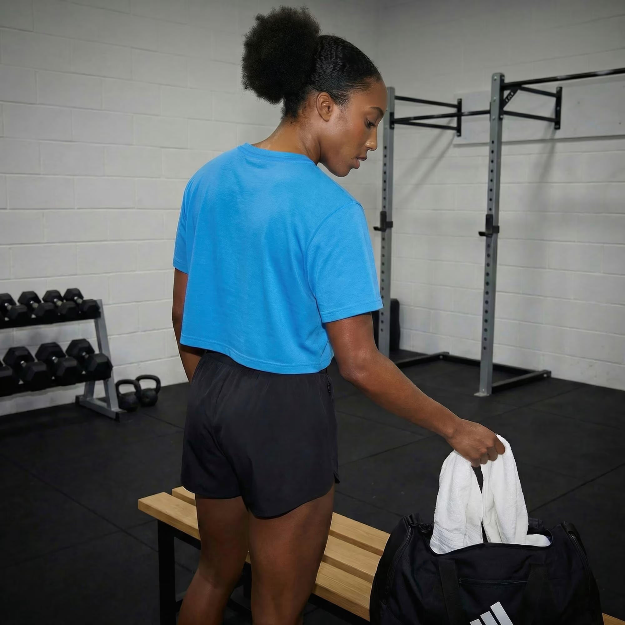 adidas Train Essentials Boxy Workout Kadın Tişört