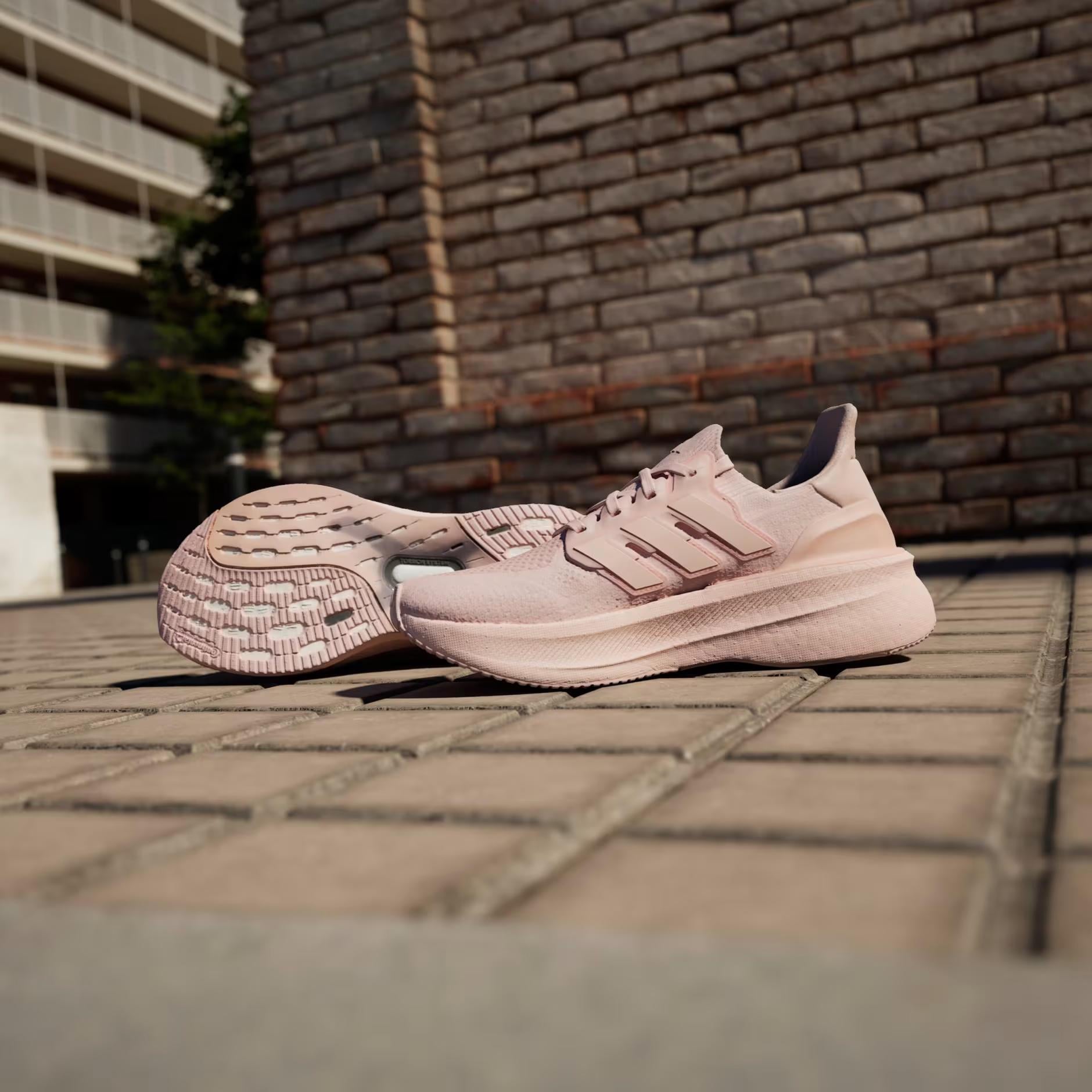 adidas Ultraboost 5 Kadın Koşu Ayakkabısı