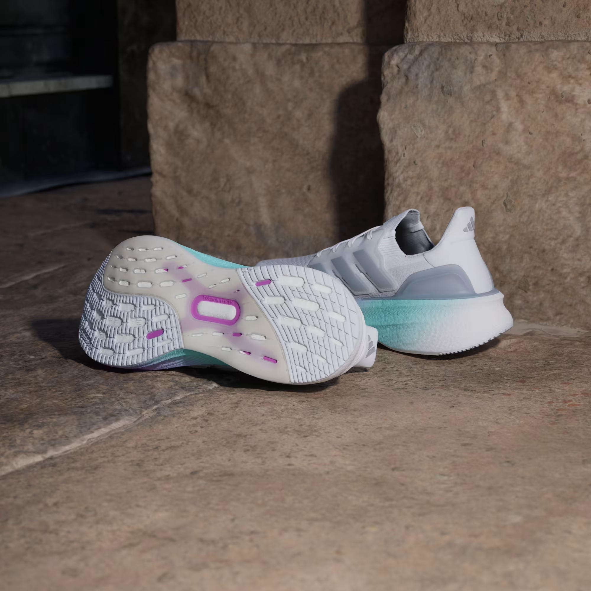adidas Ultraboost 5 Kadın Koşu Ayakkabısı