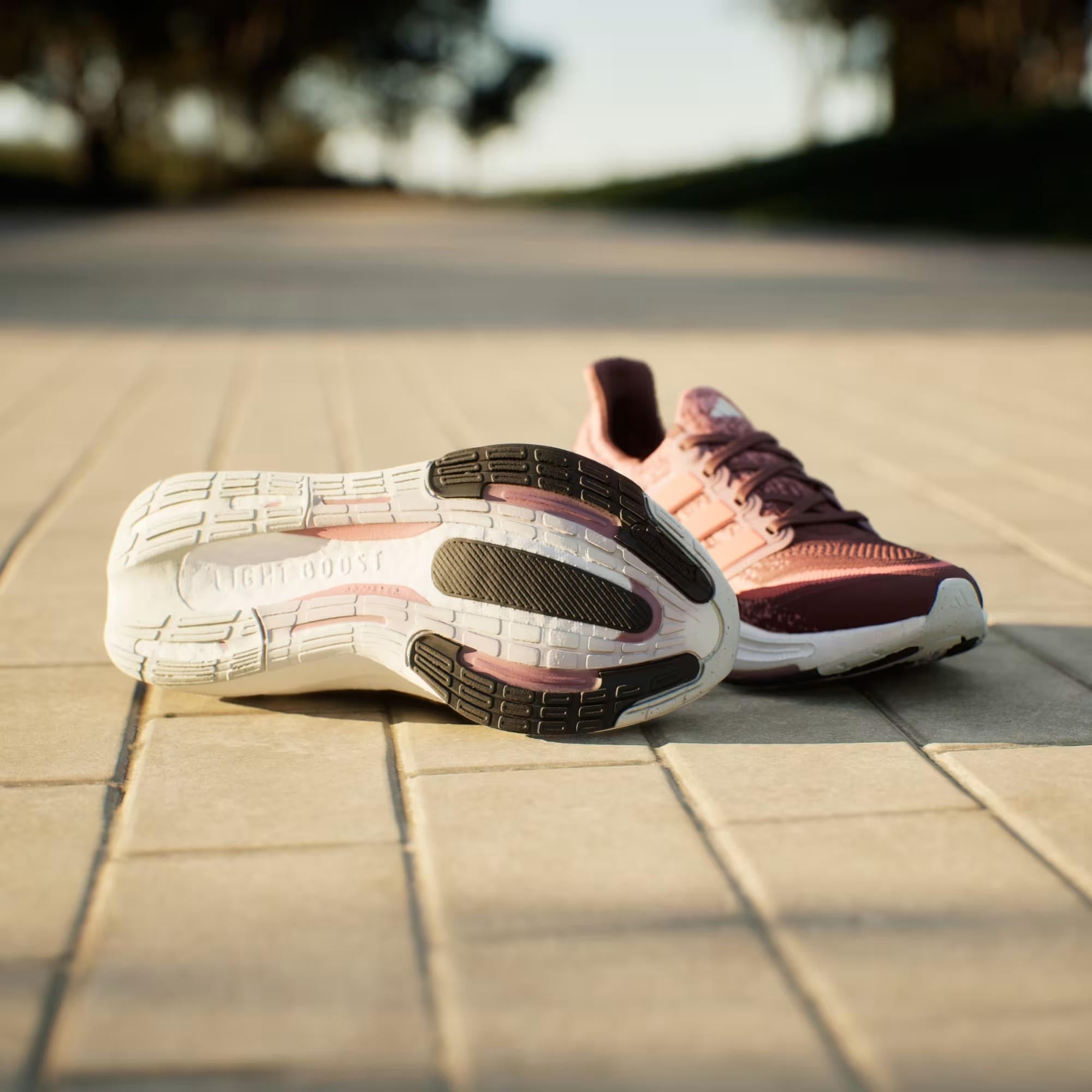 adidas Ultraboost Light Kadın Koşu Ayakkabısı