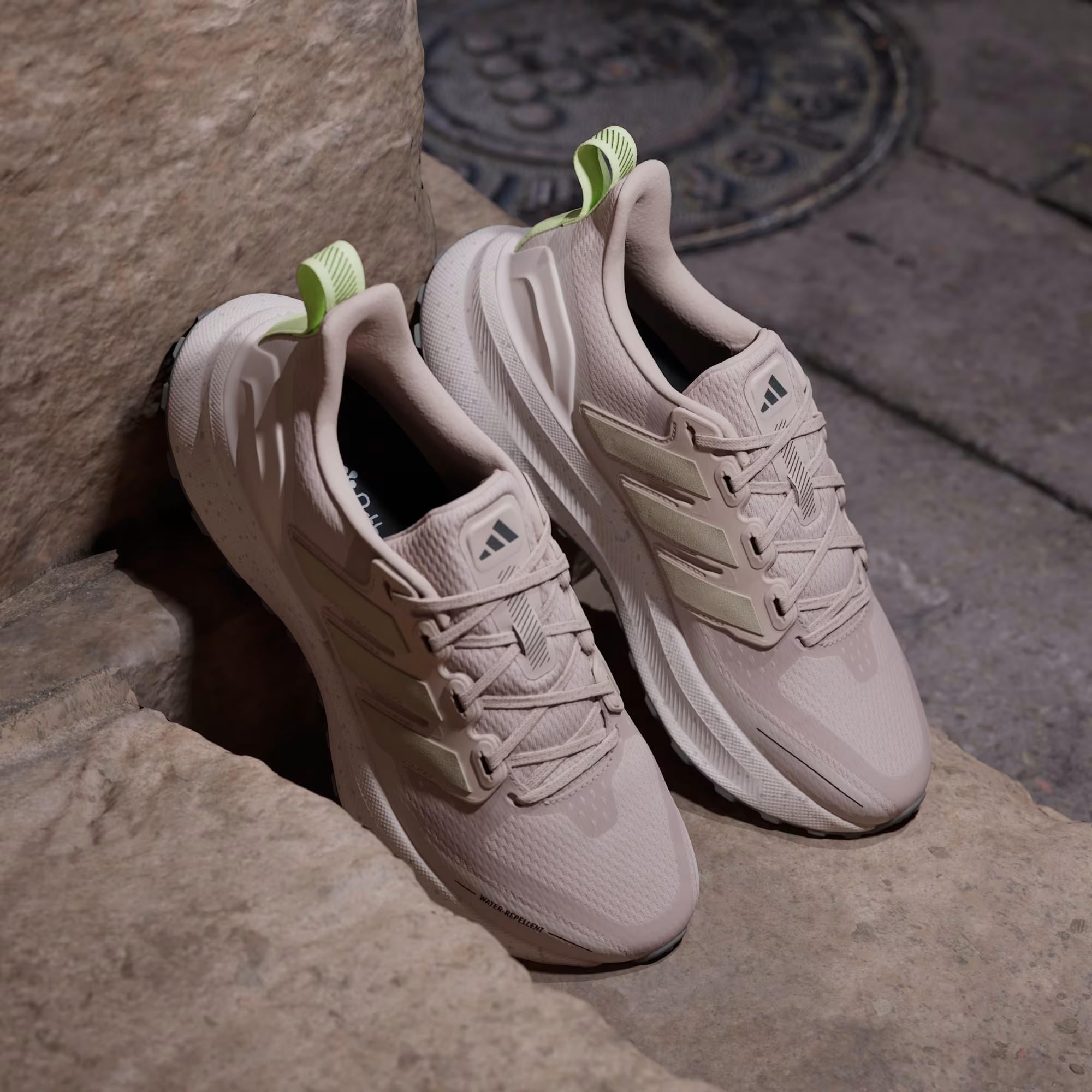 adidas UltraRun 5 TR Kadın Koşu Ayakkabısı