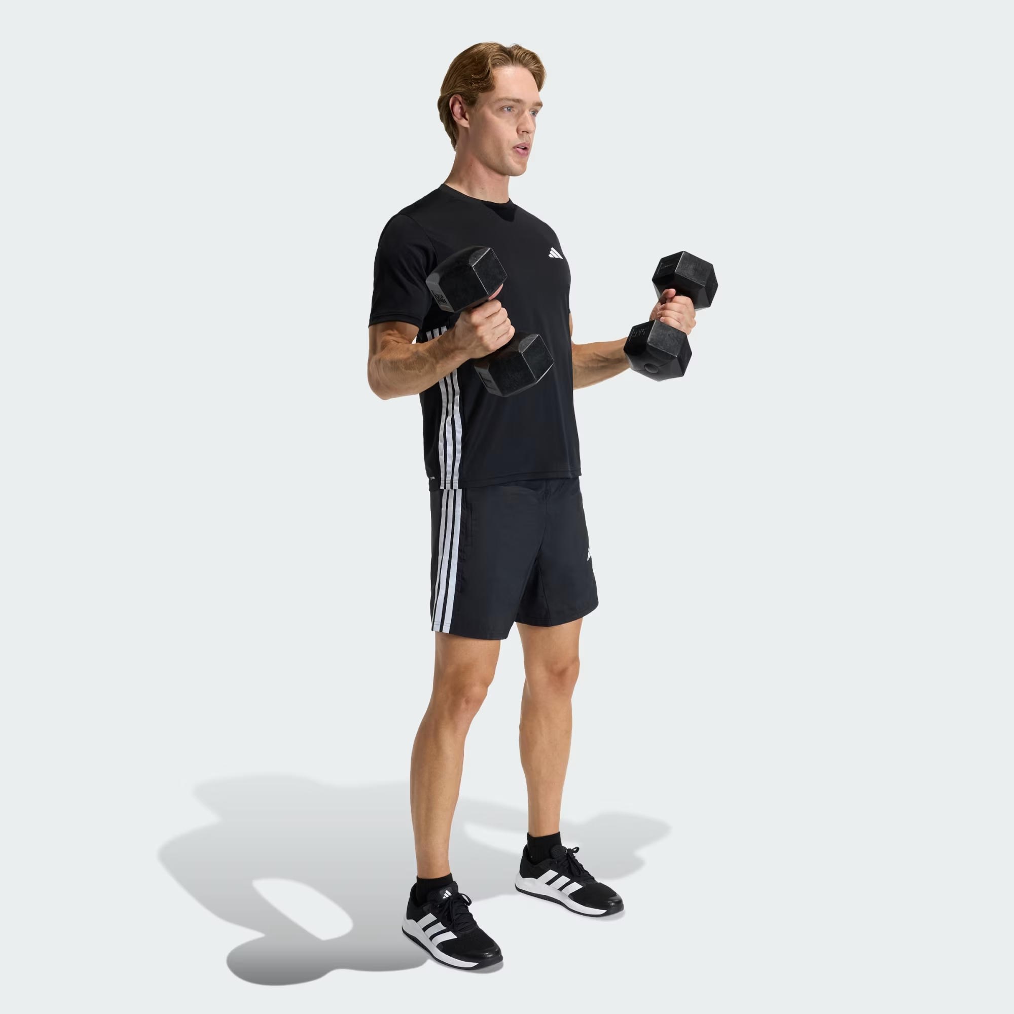 adidas Workout Essentials Base 3 Stripes Erkek Şort