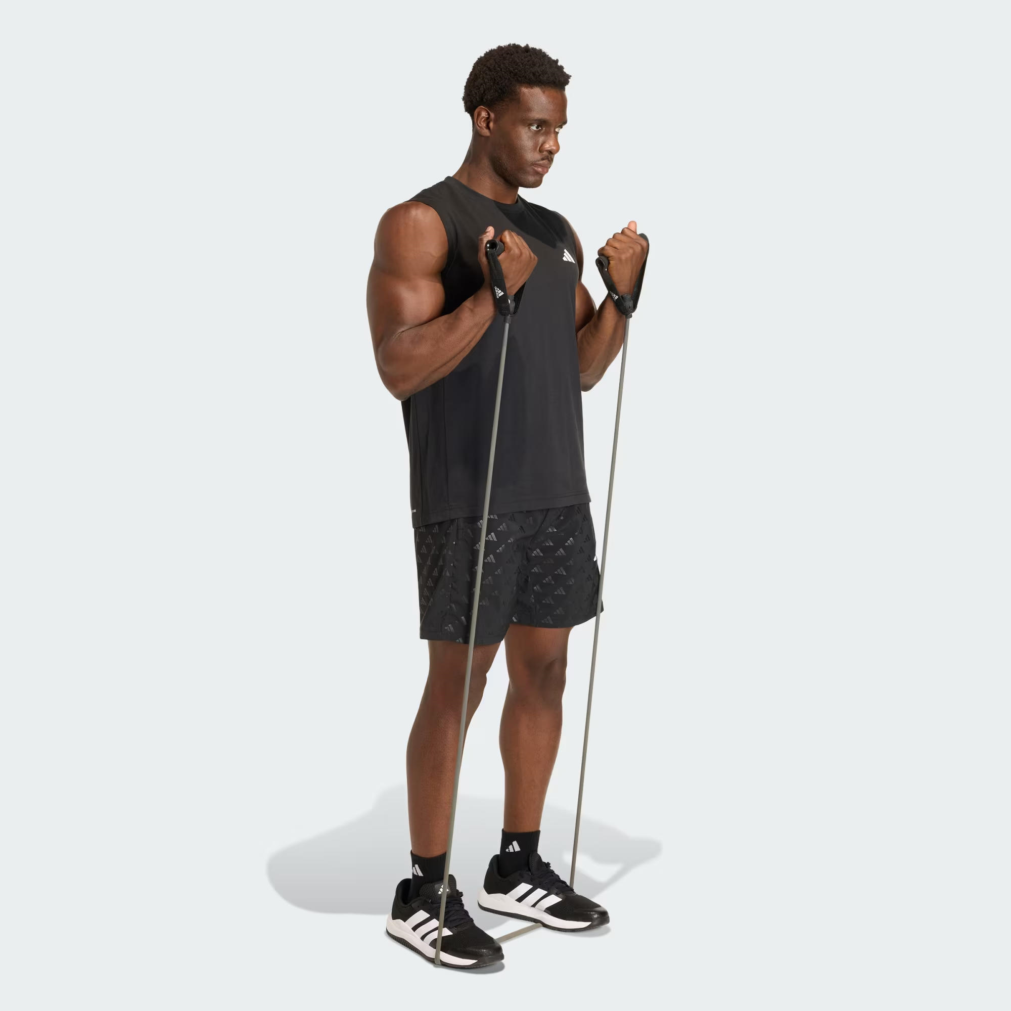 adidas Workout Essentials Brandlove Woven Erkek Şort
