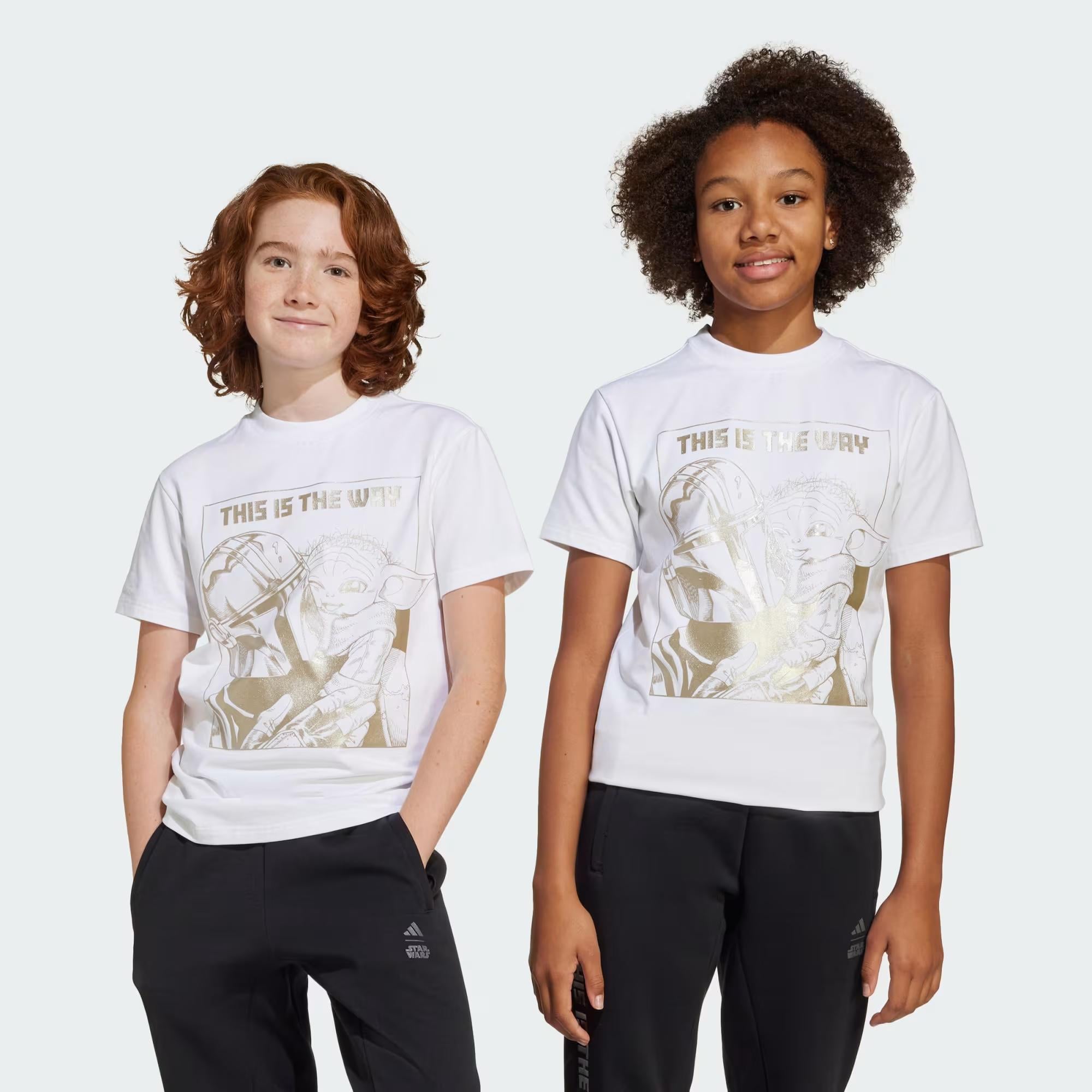 adidas X Star Wars The Mandalorian Graphic Çocuk Tişört
