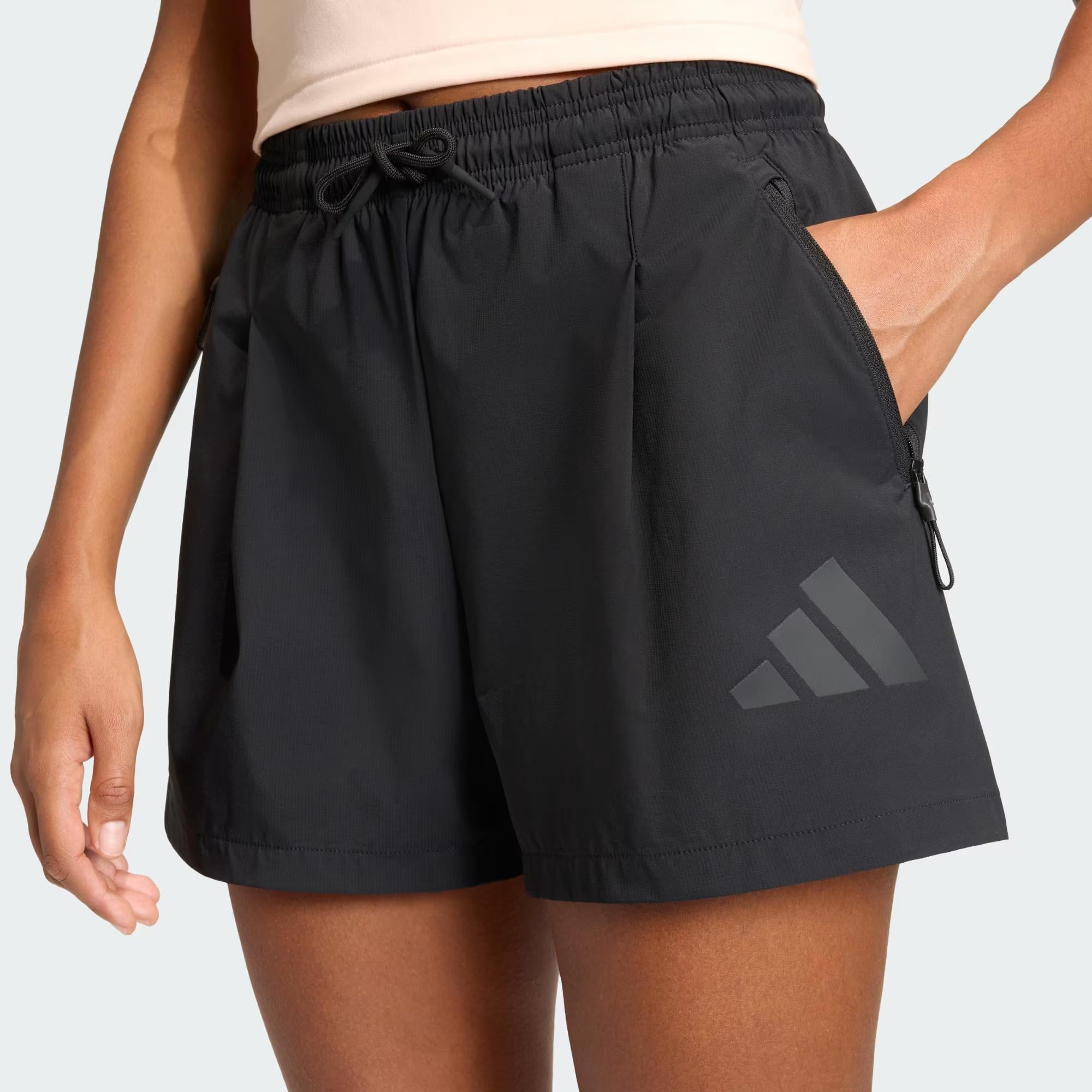 adidas Z.N.E. Woven Kadın Şort