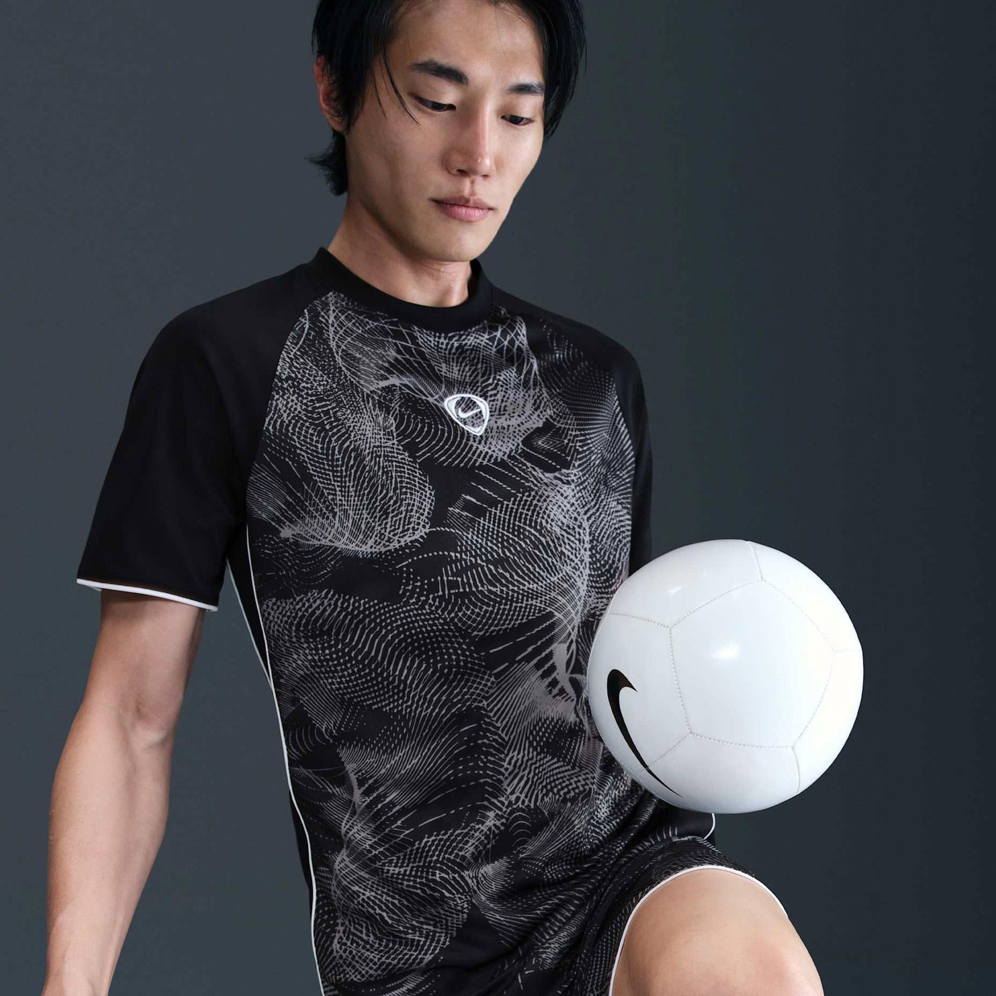 Nike Academy+ Dri-FIT Erkek Tişört