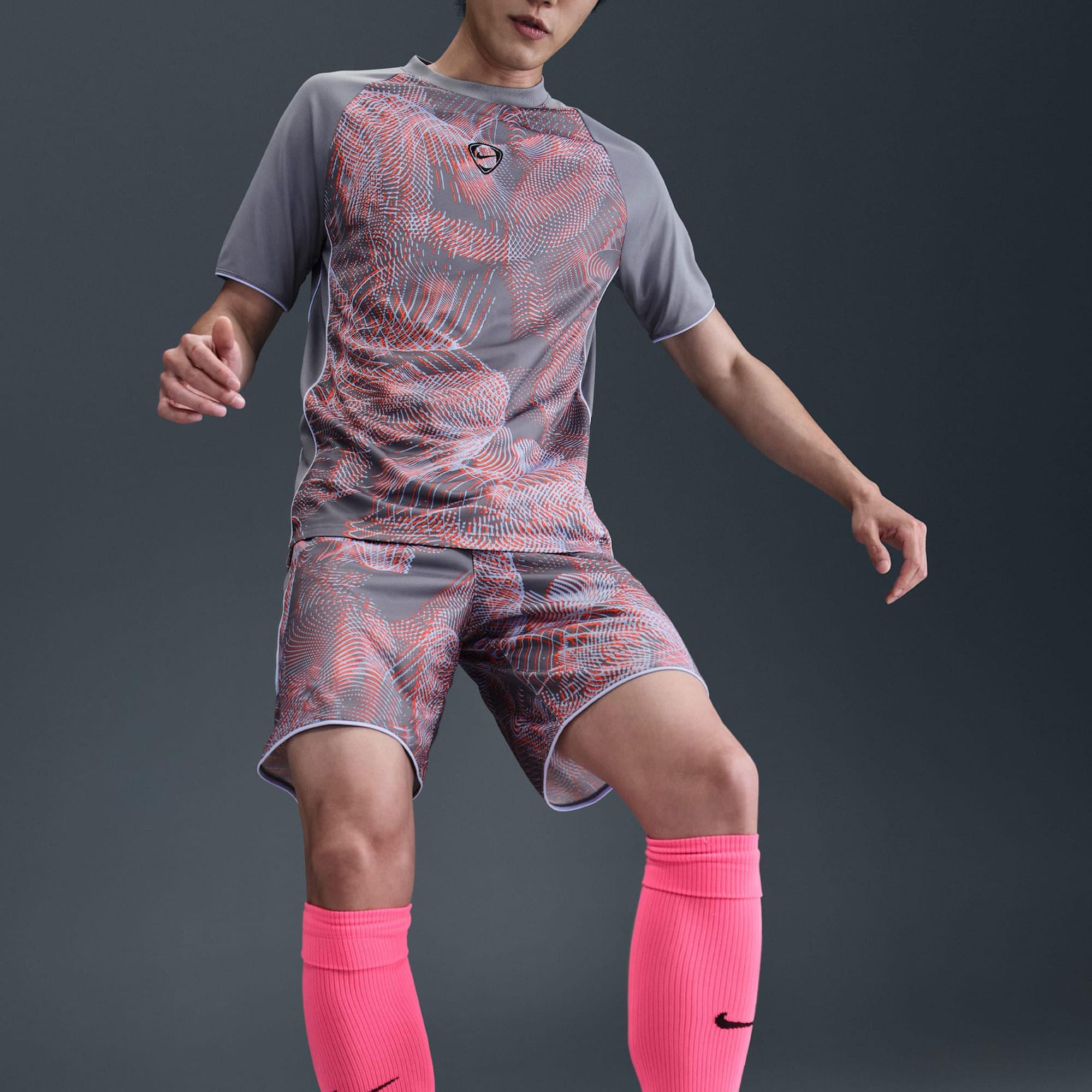 Nike Academy+ Dri-FIT Erkek Tişört