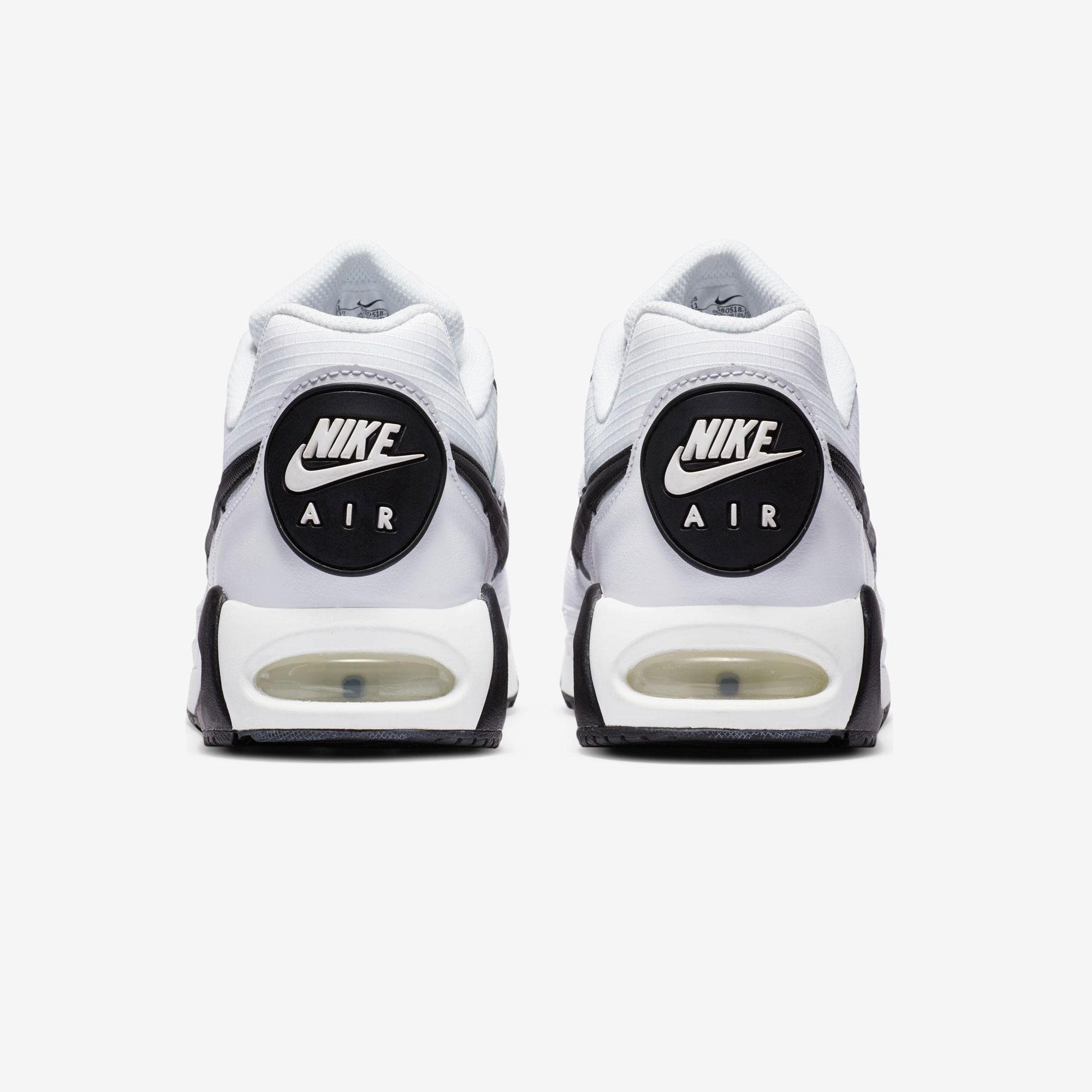 Nike Air Max Ivo Erkek Günlük Spor Ayakkabı