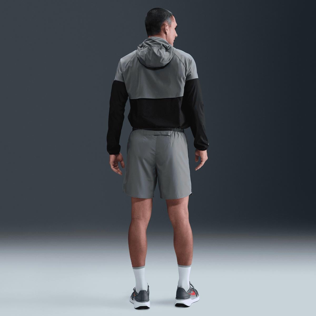 Nike Challenger Erkek Şort