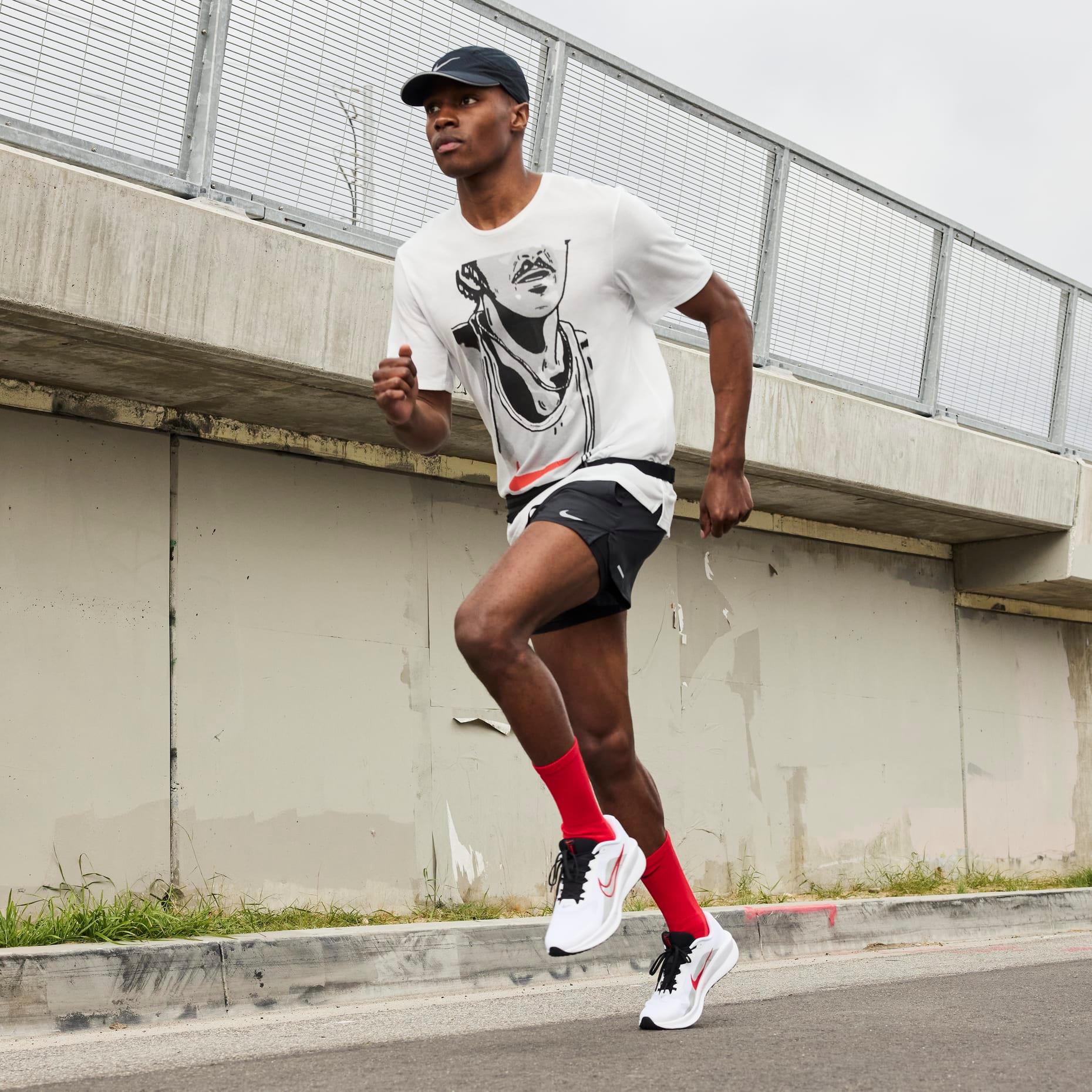 Nike Downshifter 13 Erkek Koşu Ayakkabısı