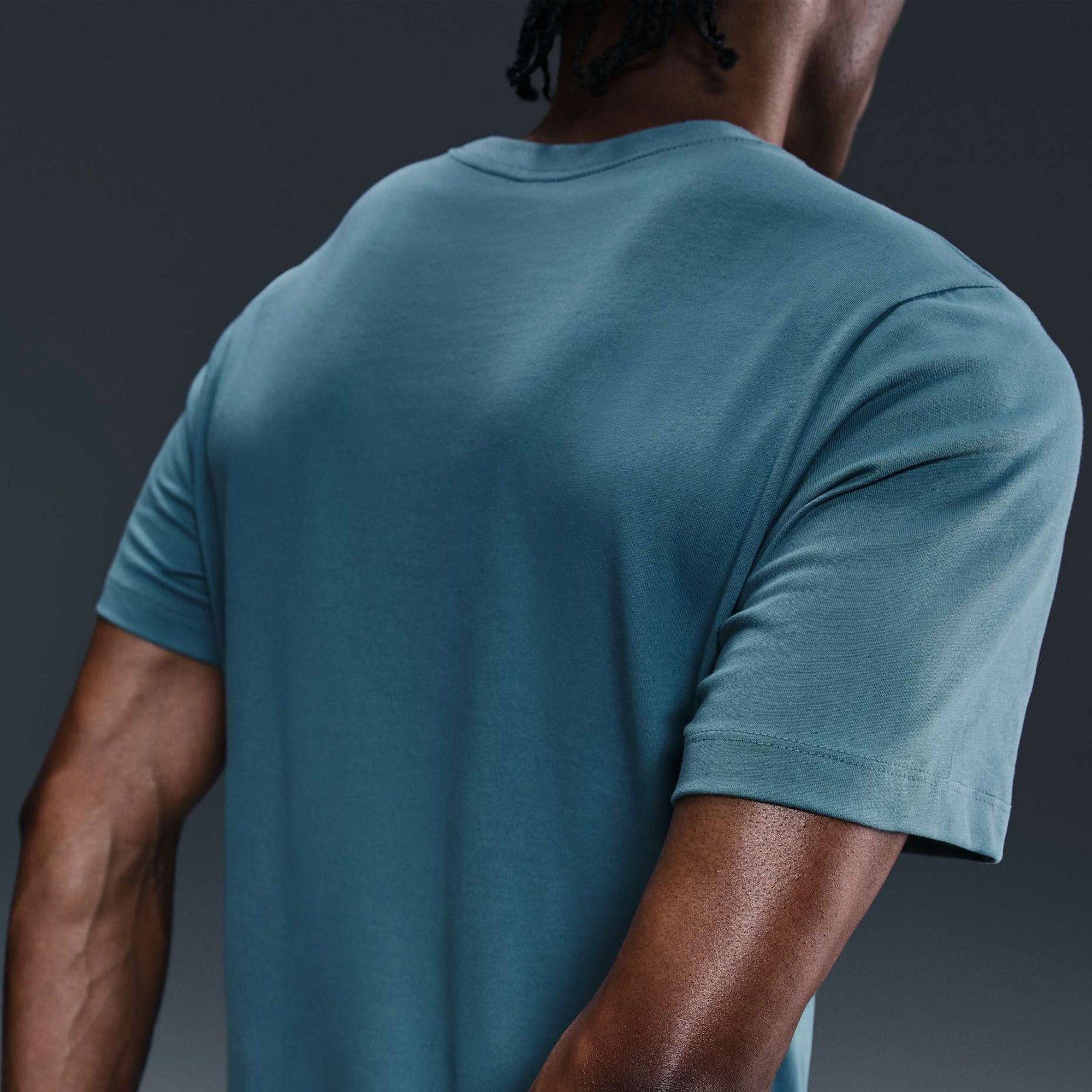 Nike Dri-FIT Erkek Tişört