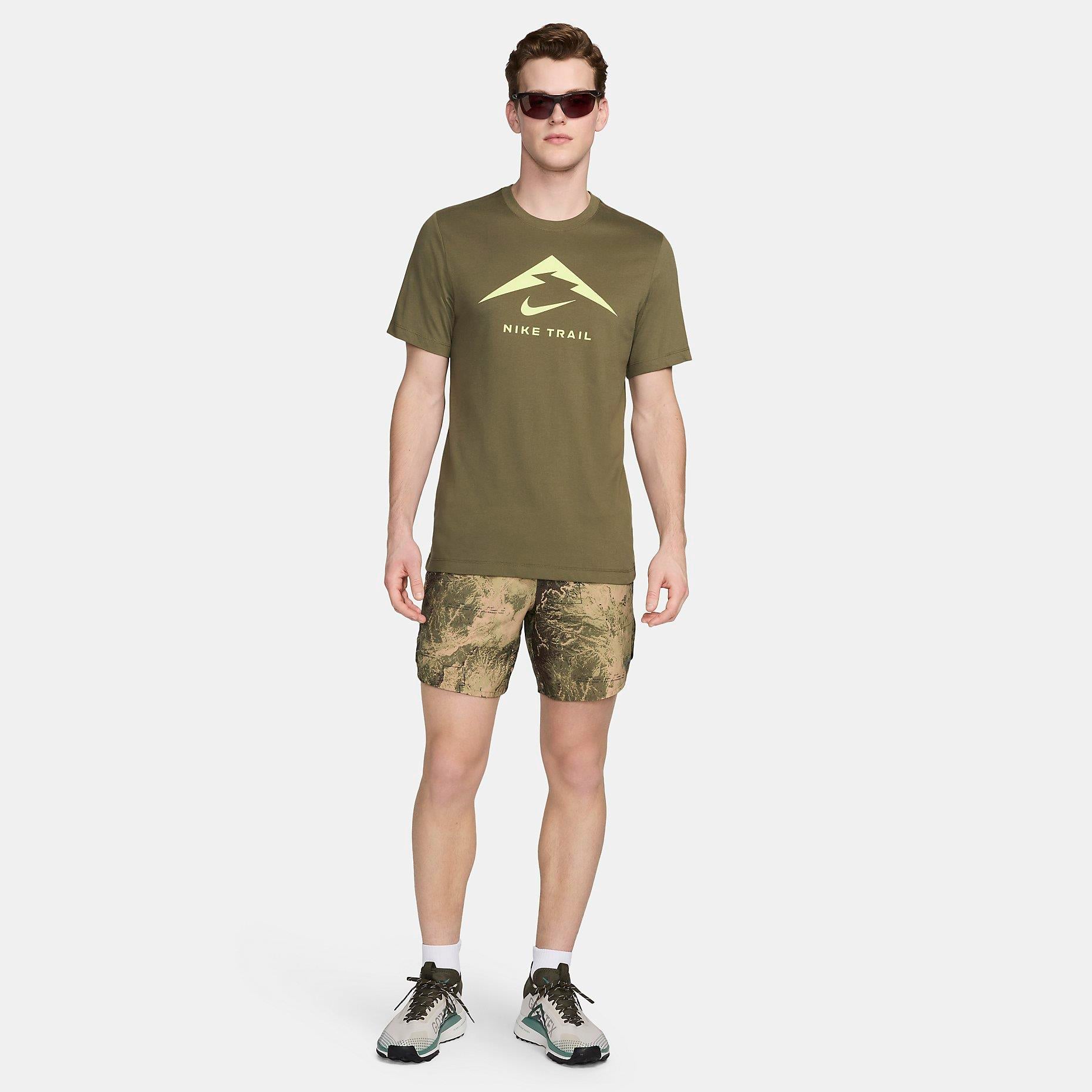 Nike Dri-FIT Trail Logo Erkek Tişört