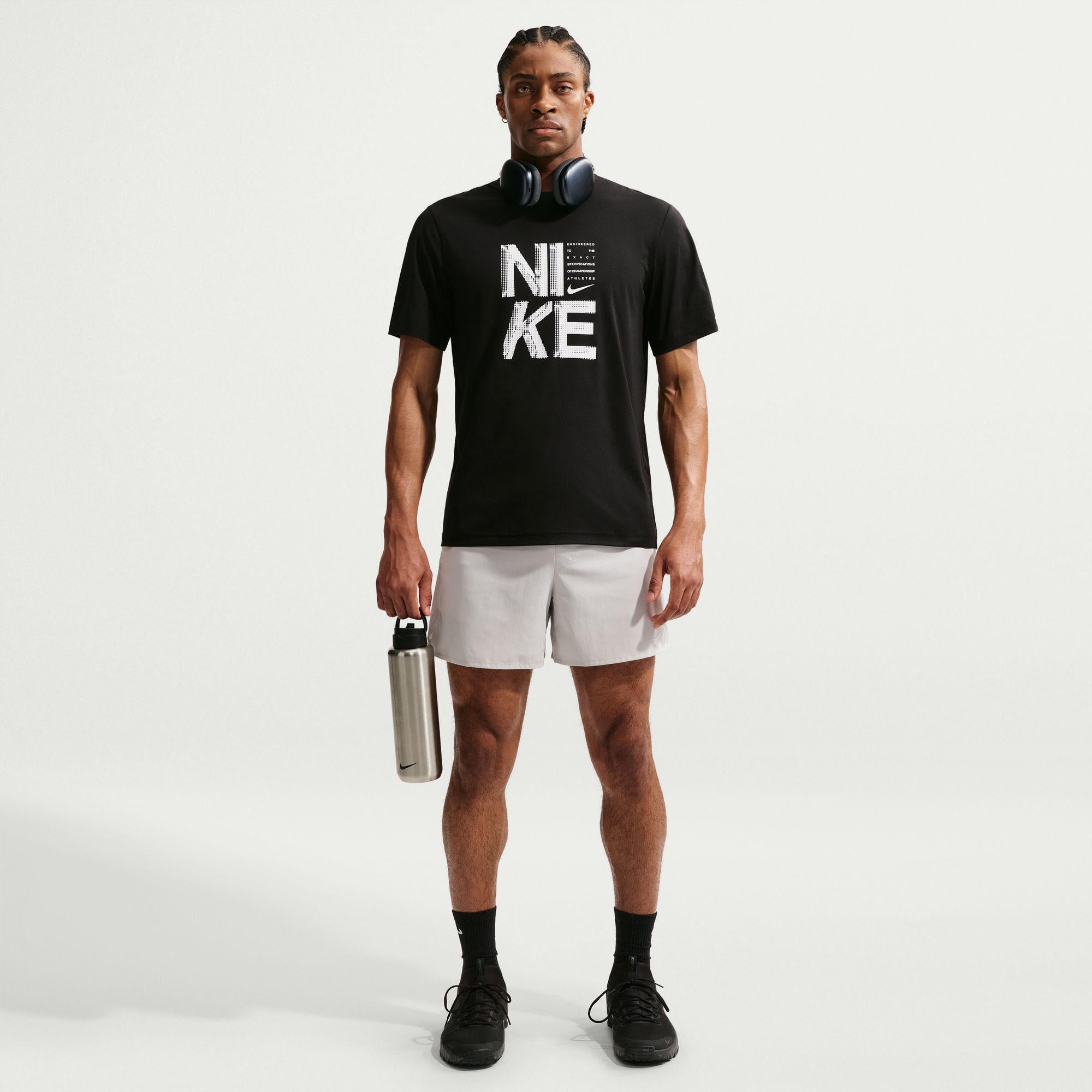 Nike Hyverse Dri-FIT Erkek Tişört