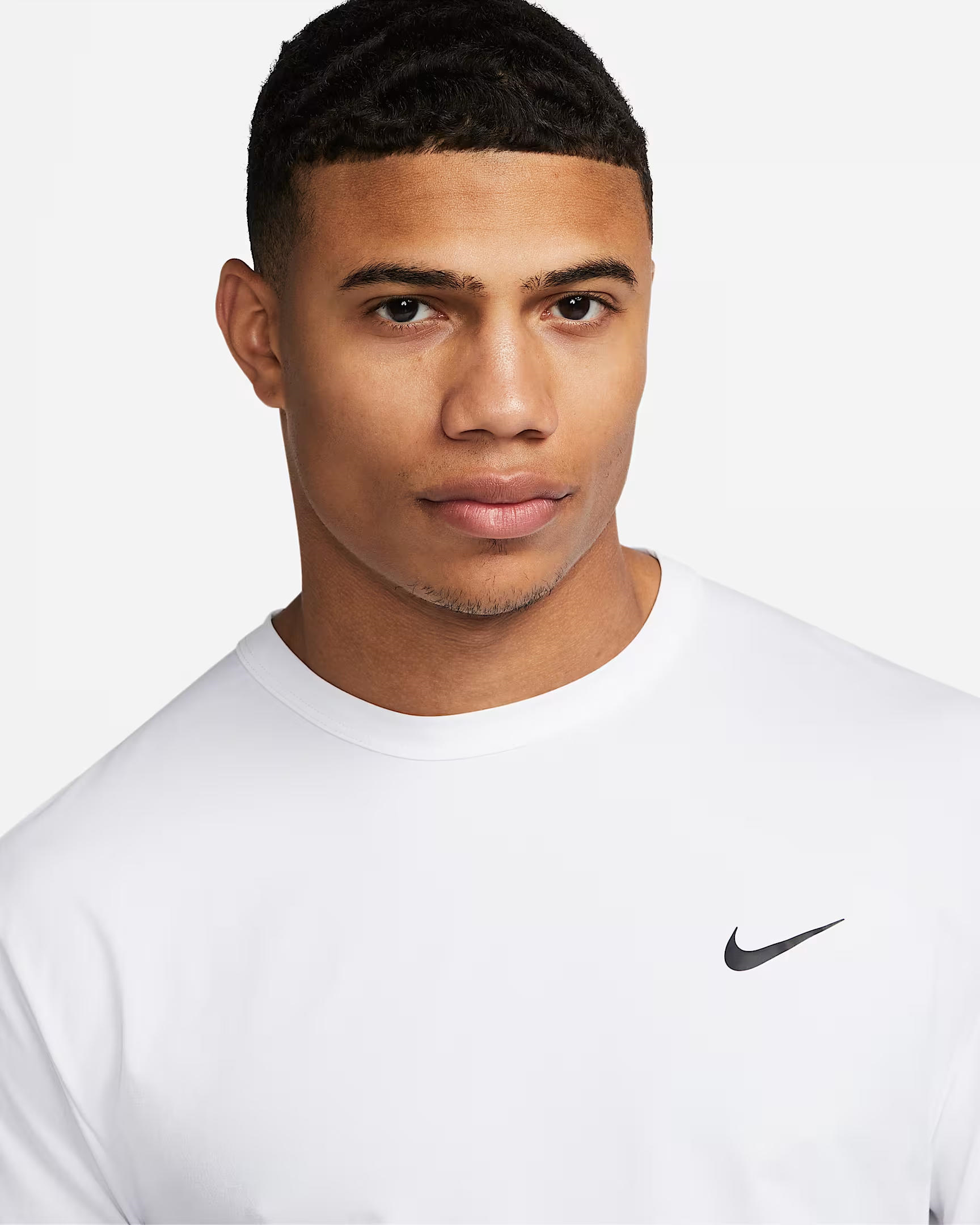 Nike Hyverse Dri-FIT UV Erkek Tişört