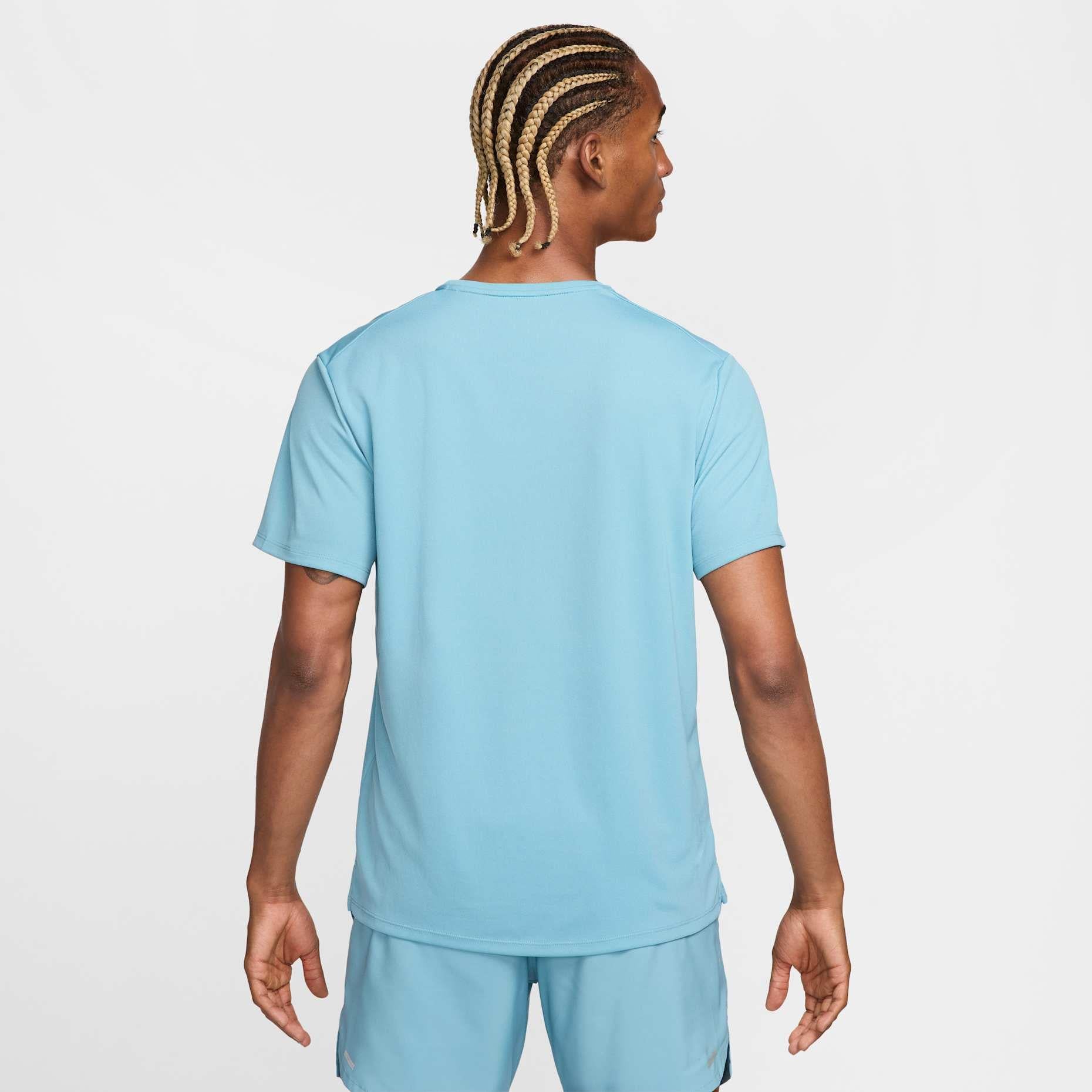 Nike Miler Dri-FIT UV Erkek Tişört
