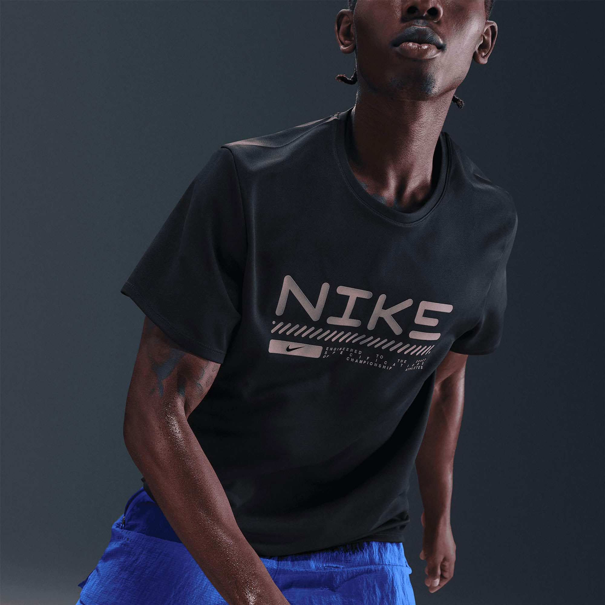 Nike Miler Erkek Tişört