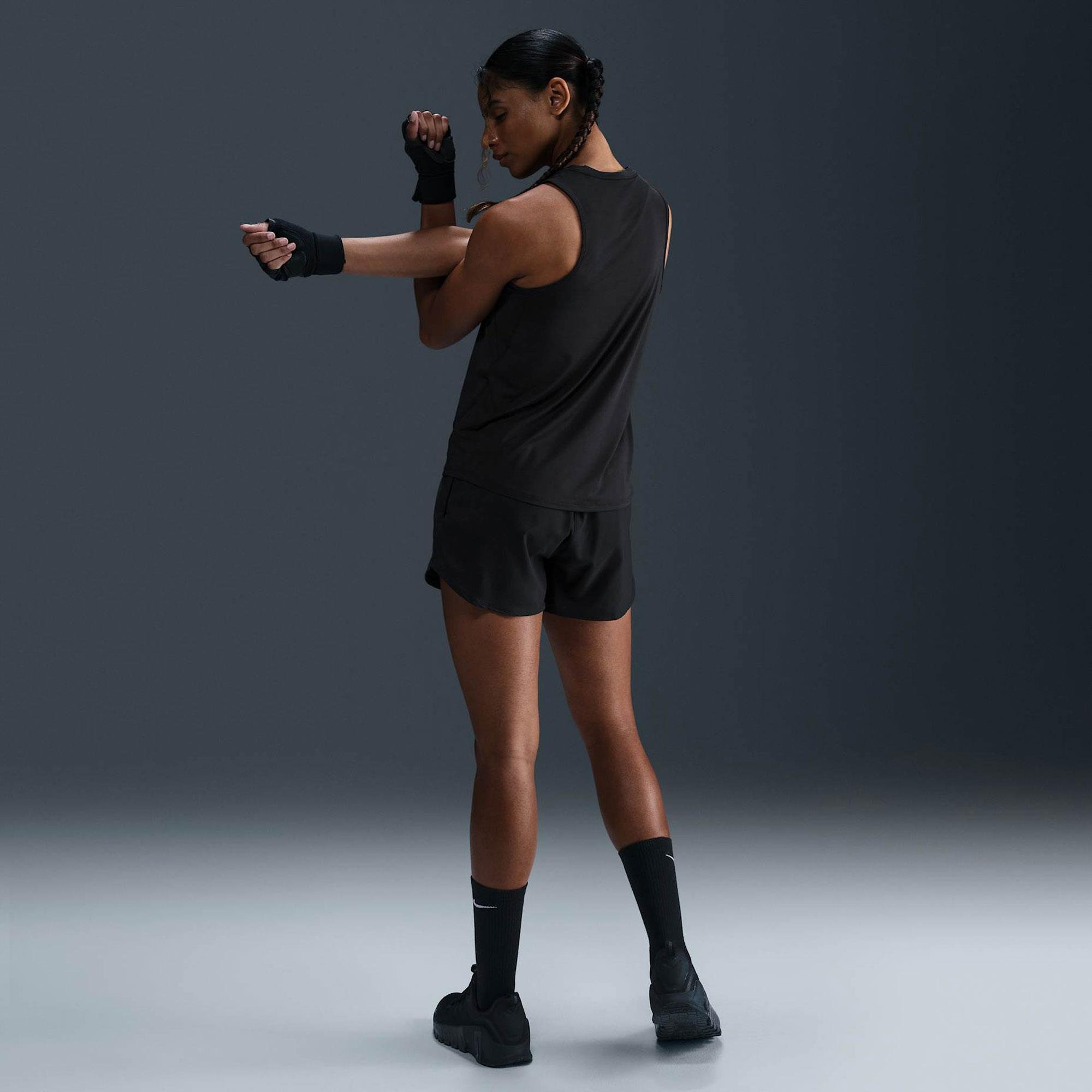 Nike One Classic Dri-FIT Kadın Atlet