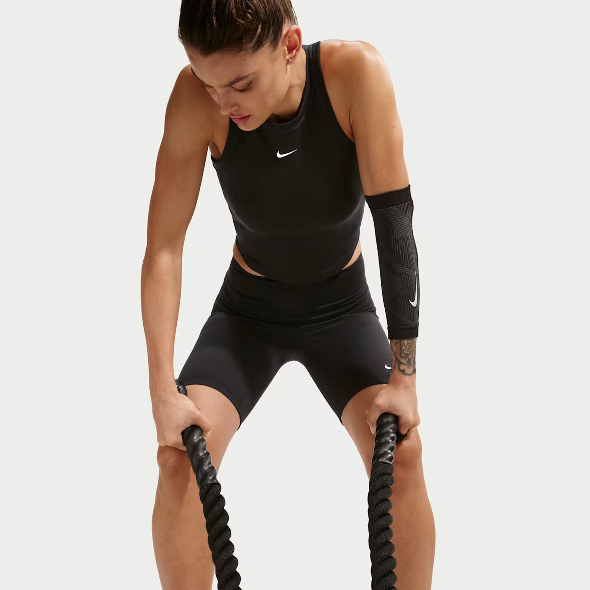 Nike One Fitted Dri-FIT Cropped Kadın Atlet