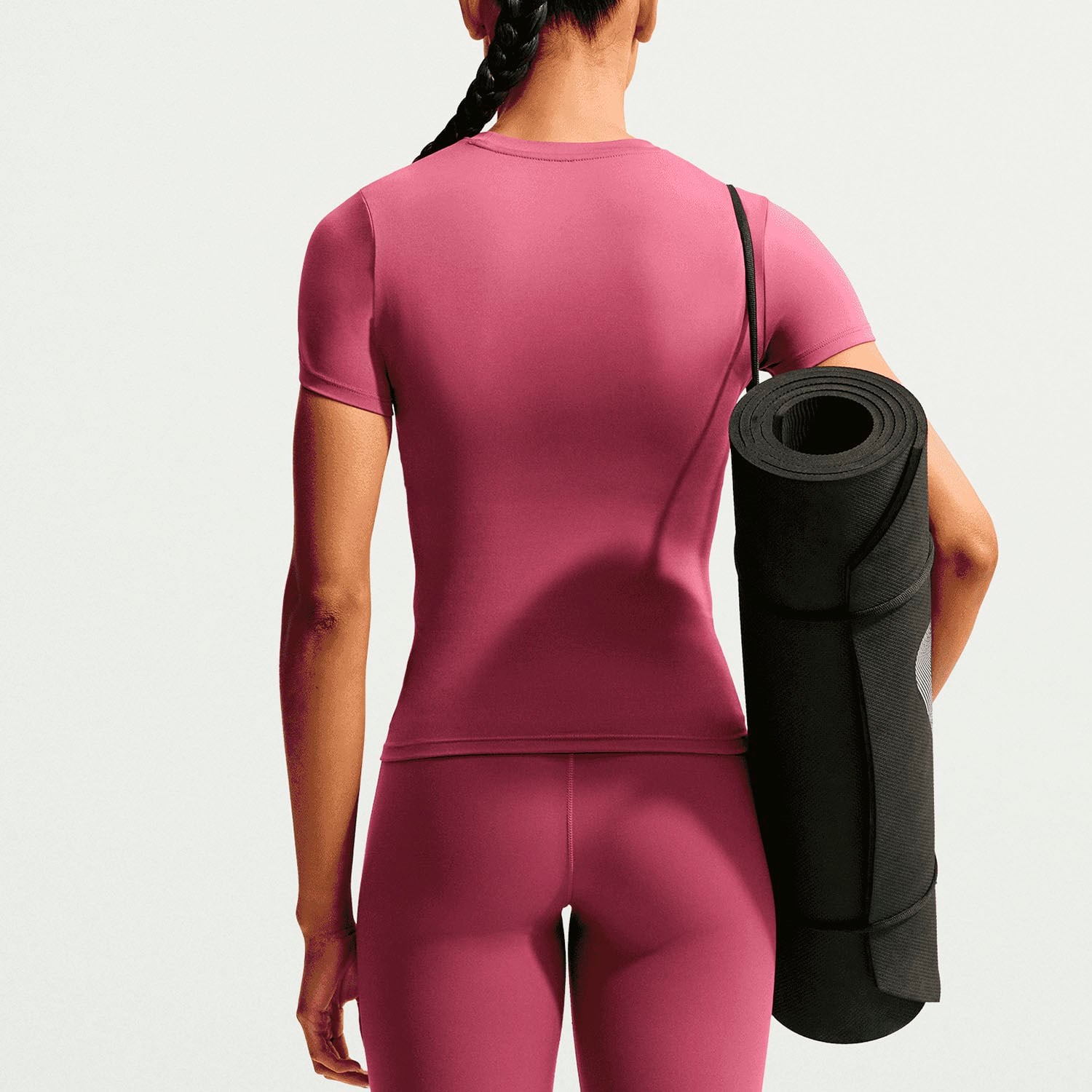 Nike One Fitted SS Top Kadın Tişört