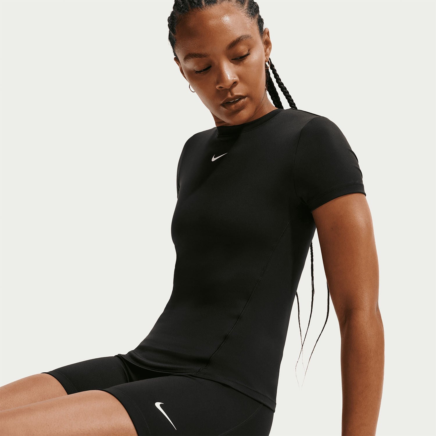 Nike One Fitted SS Top Kadın Tişört