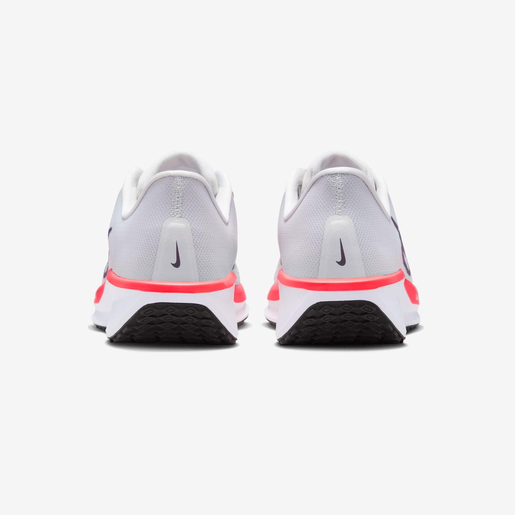 Nike Quest 6 Kadın Koşu Ayakkabı