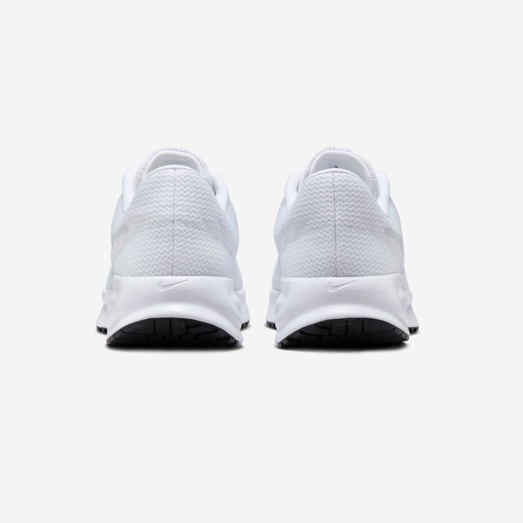 Nike Run Defy Erkek Koşu Ayakkabısı