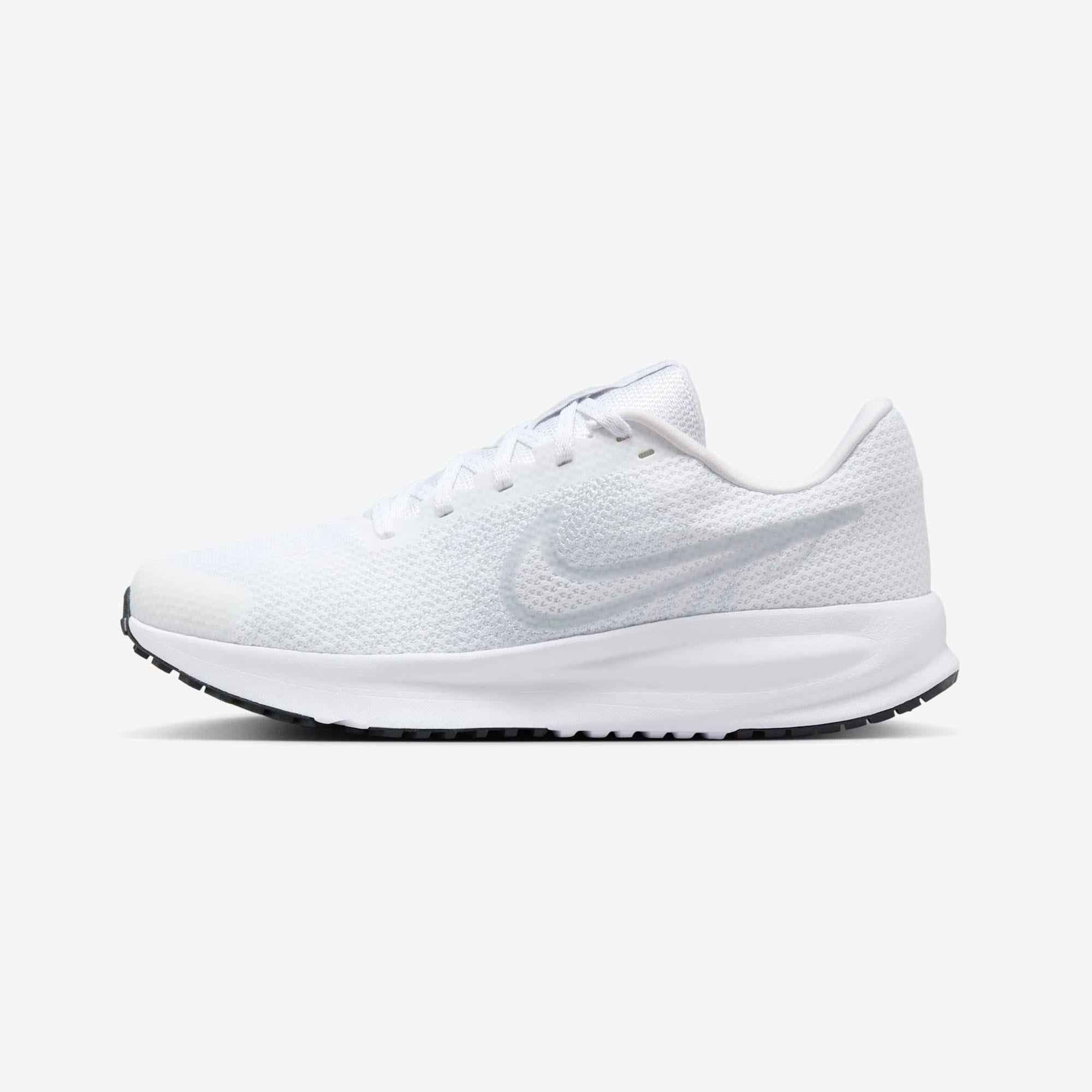 Nike Run Defy Kadın Koşu Ayakkabısı