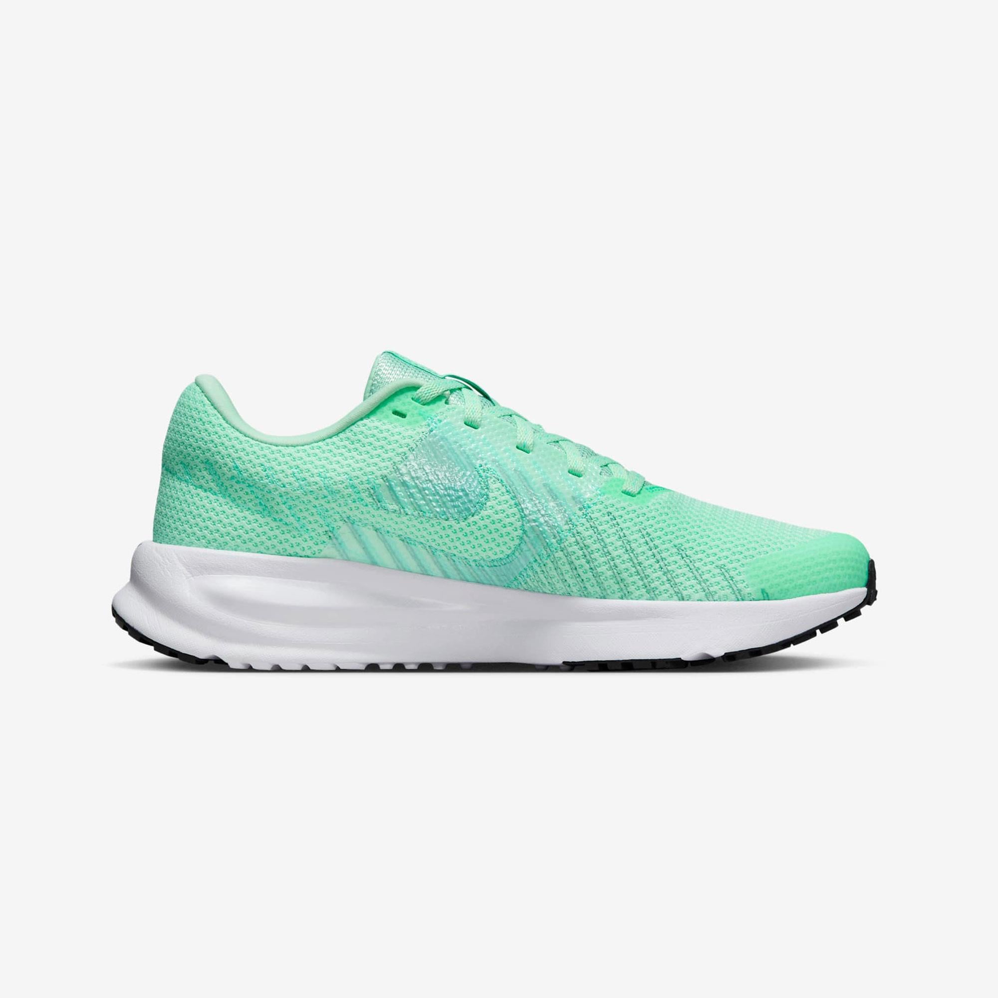 Nike Run Defy Kadın Koşu Ayakkabısı