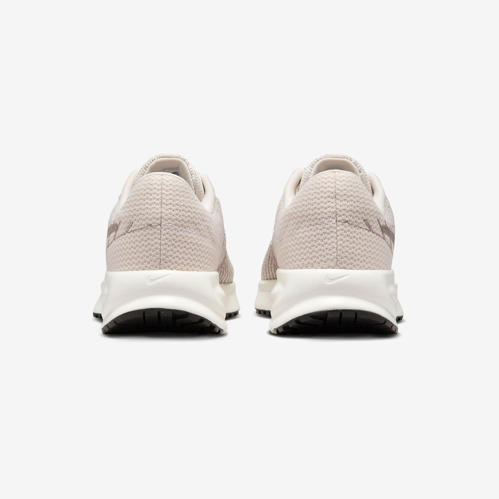 Nike Run Defy Kadın Koşu Ayakkabısı