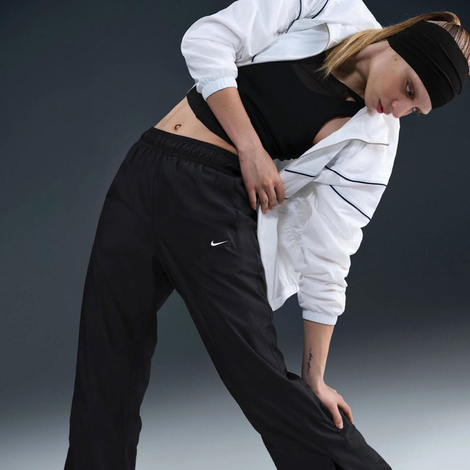 Nike Sportswear Classic Kadın Eşofman Altı