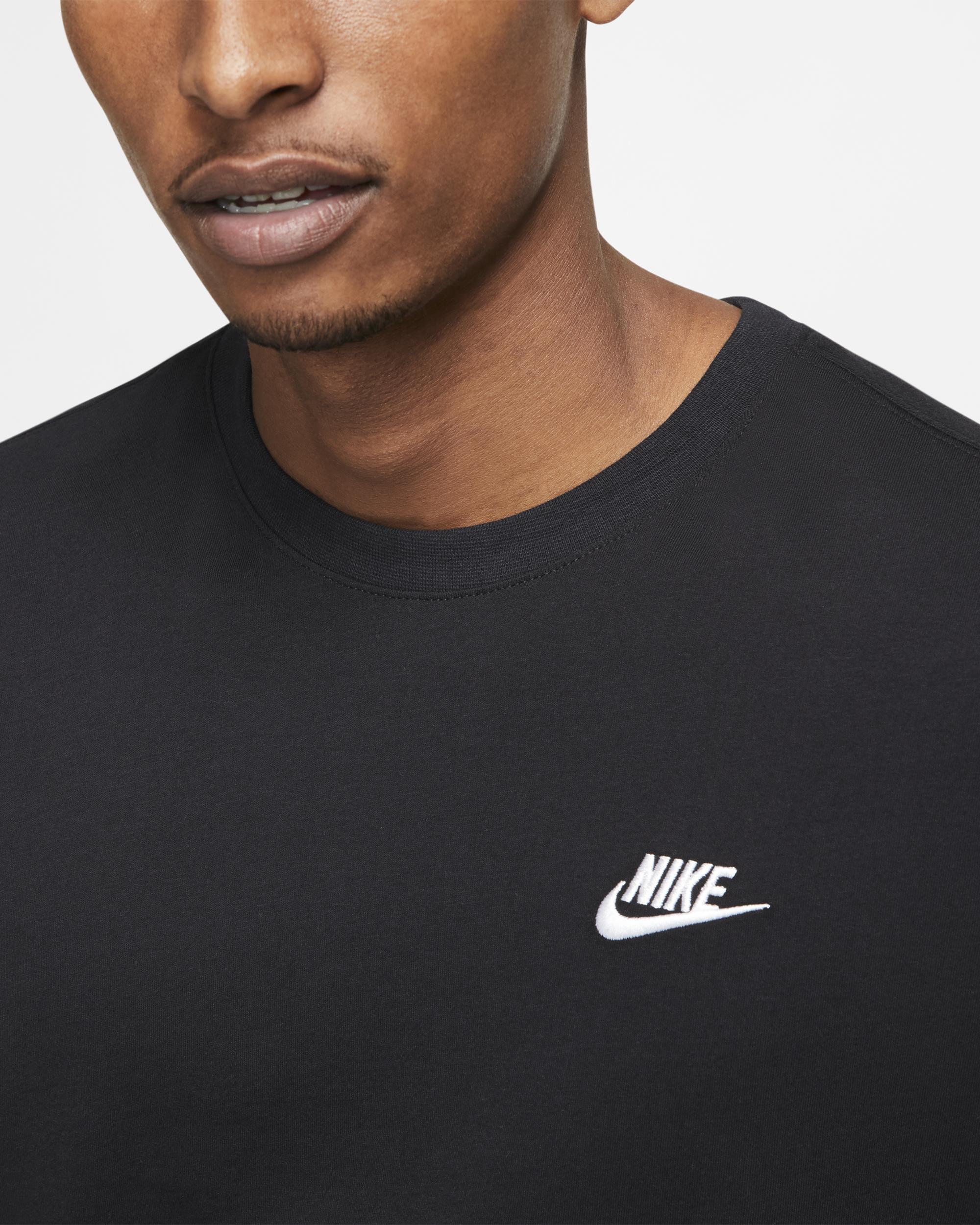 Nike Sportswear Club Erkek Tişört