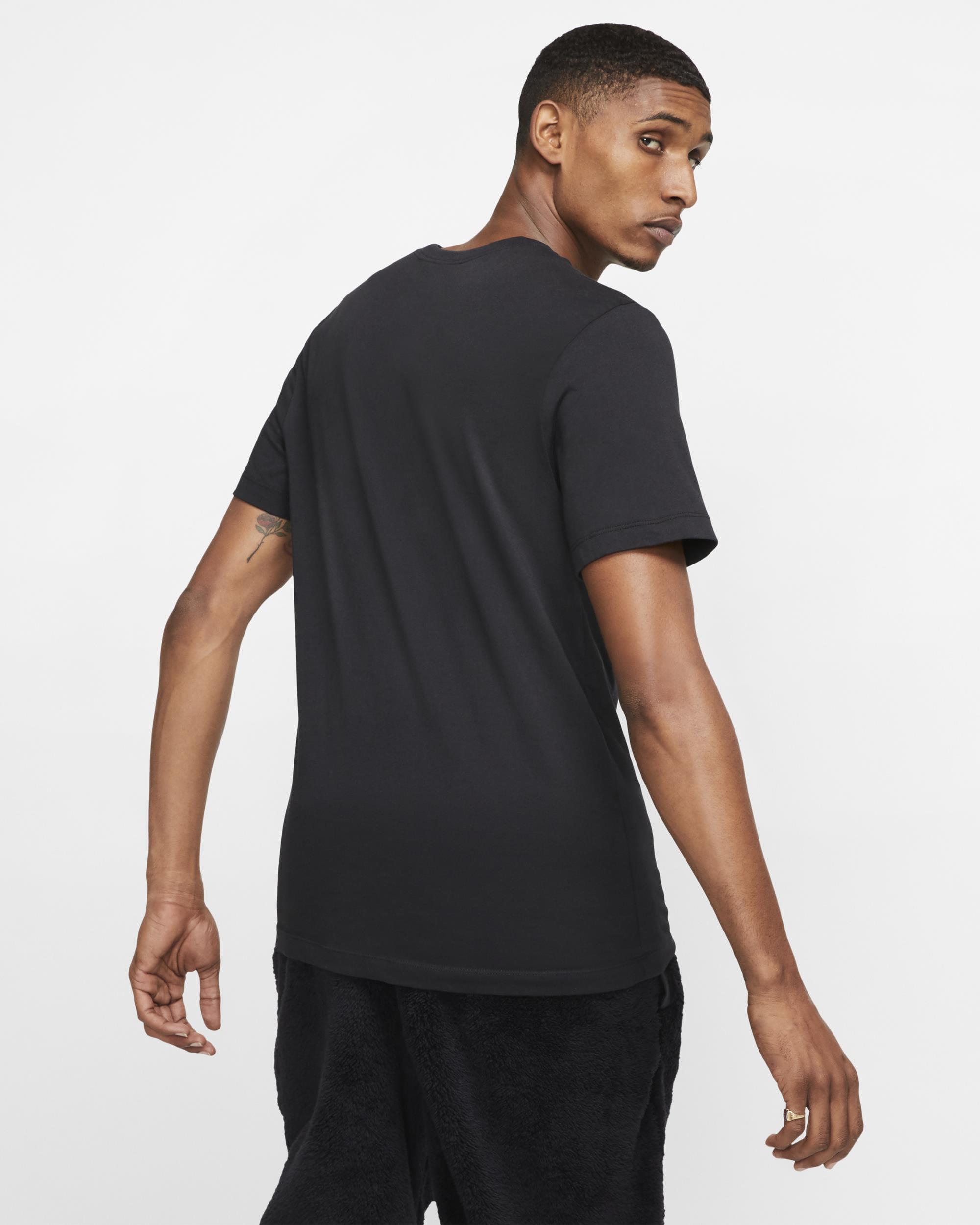 Nike Sportswear Club Erkek Tişört
