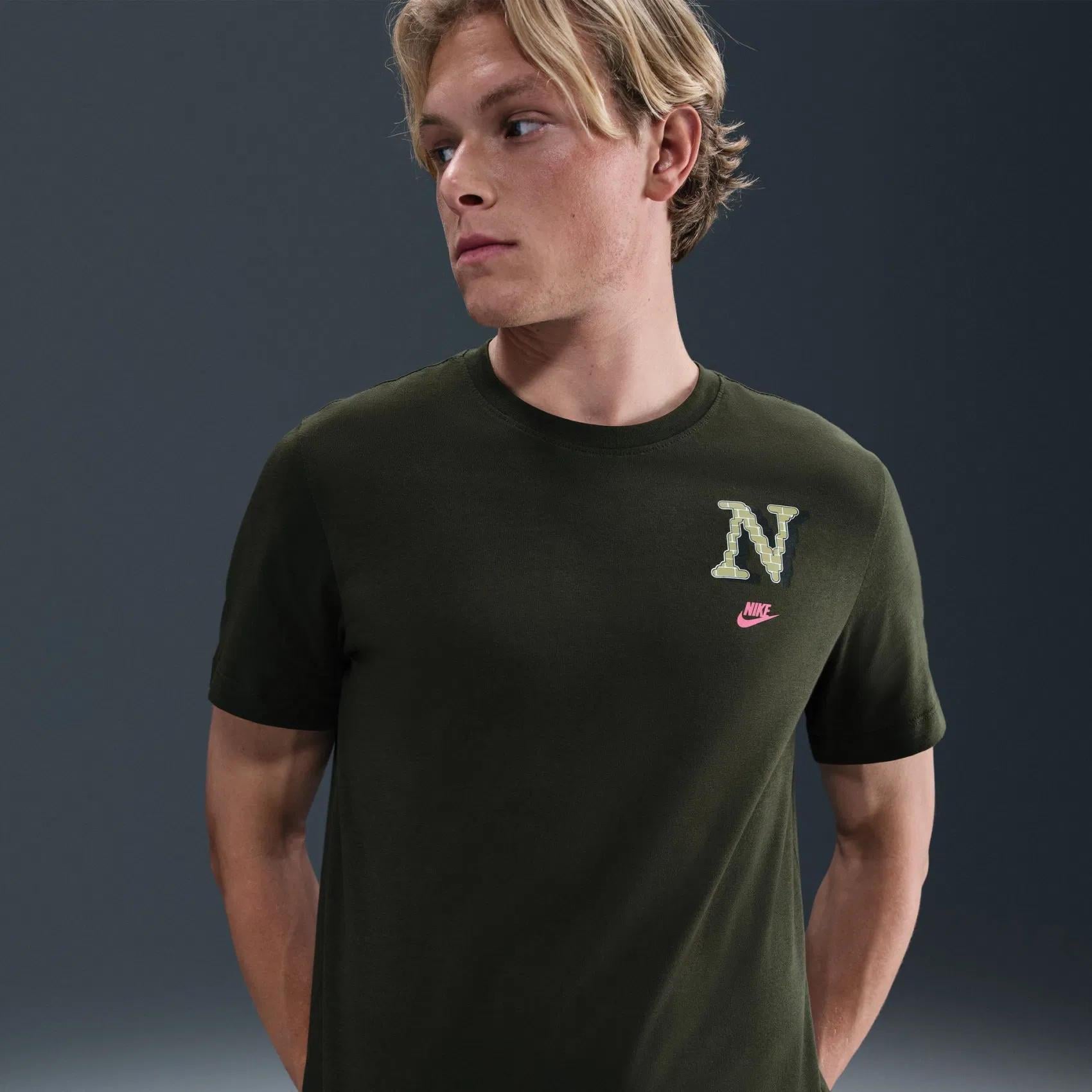 Nike Sportswear Erkek Tişört