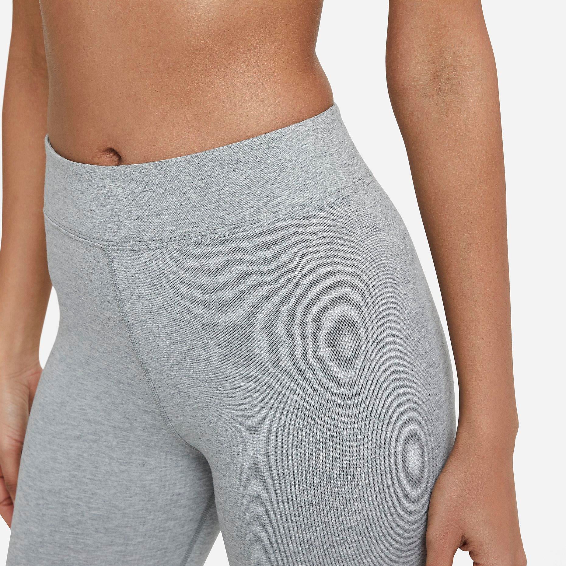 Nike Sportswear Essentials Kadın Tayt