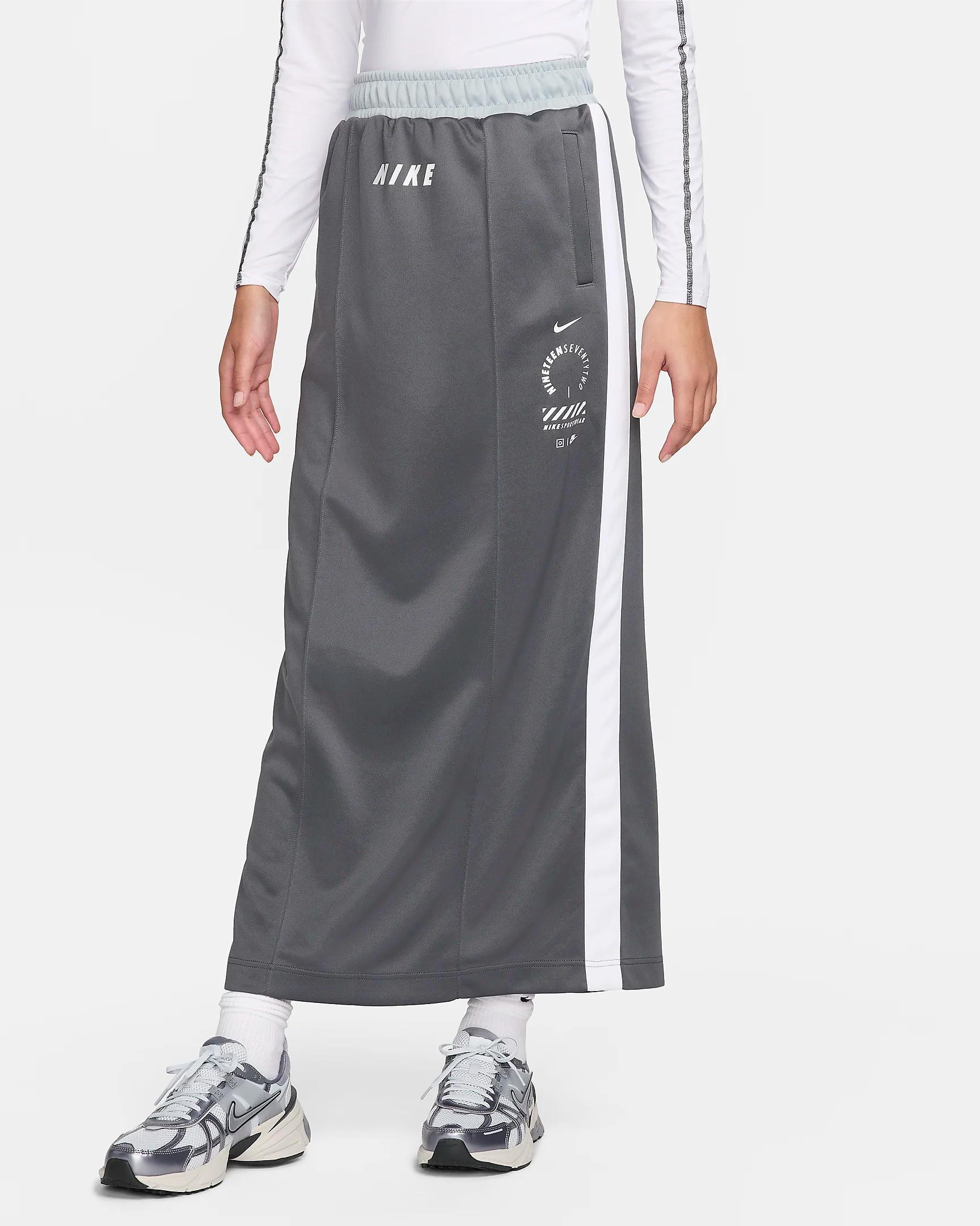 Nike Sportswear Kadın Etek