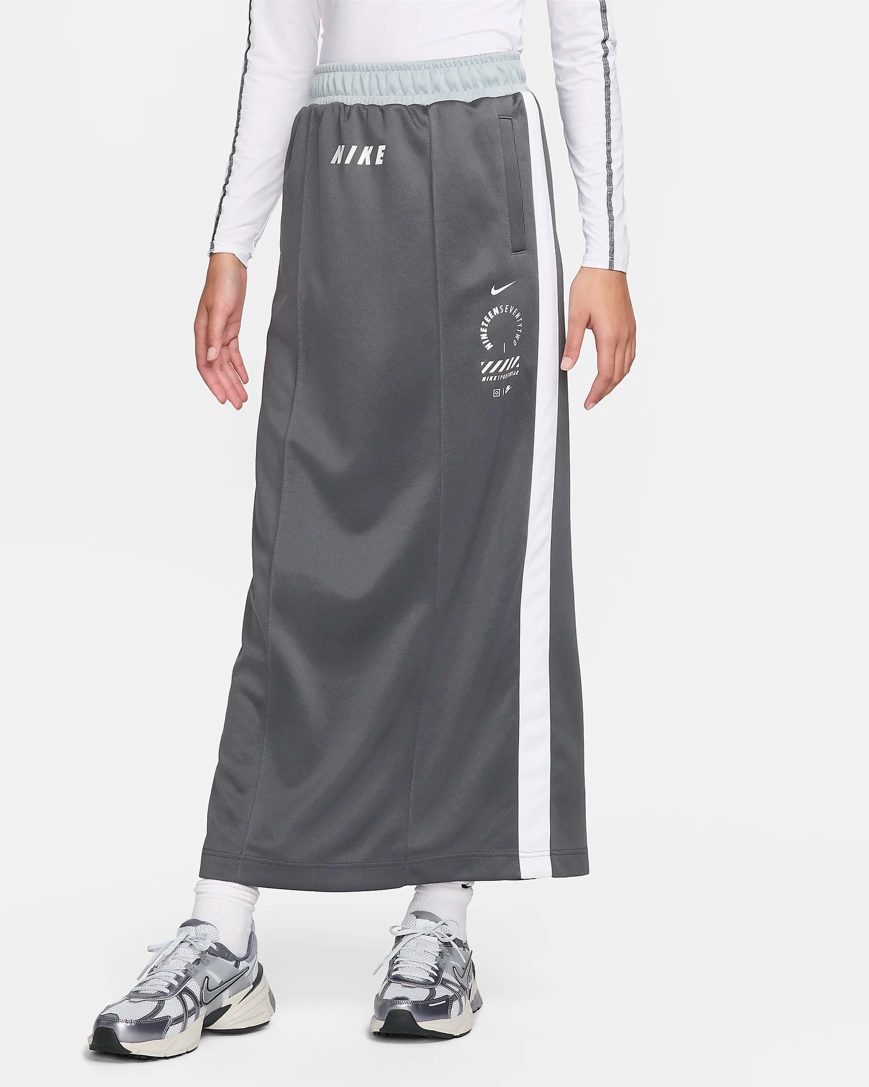 Nike Sportswear Kadın Etek